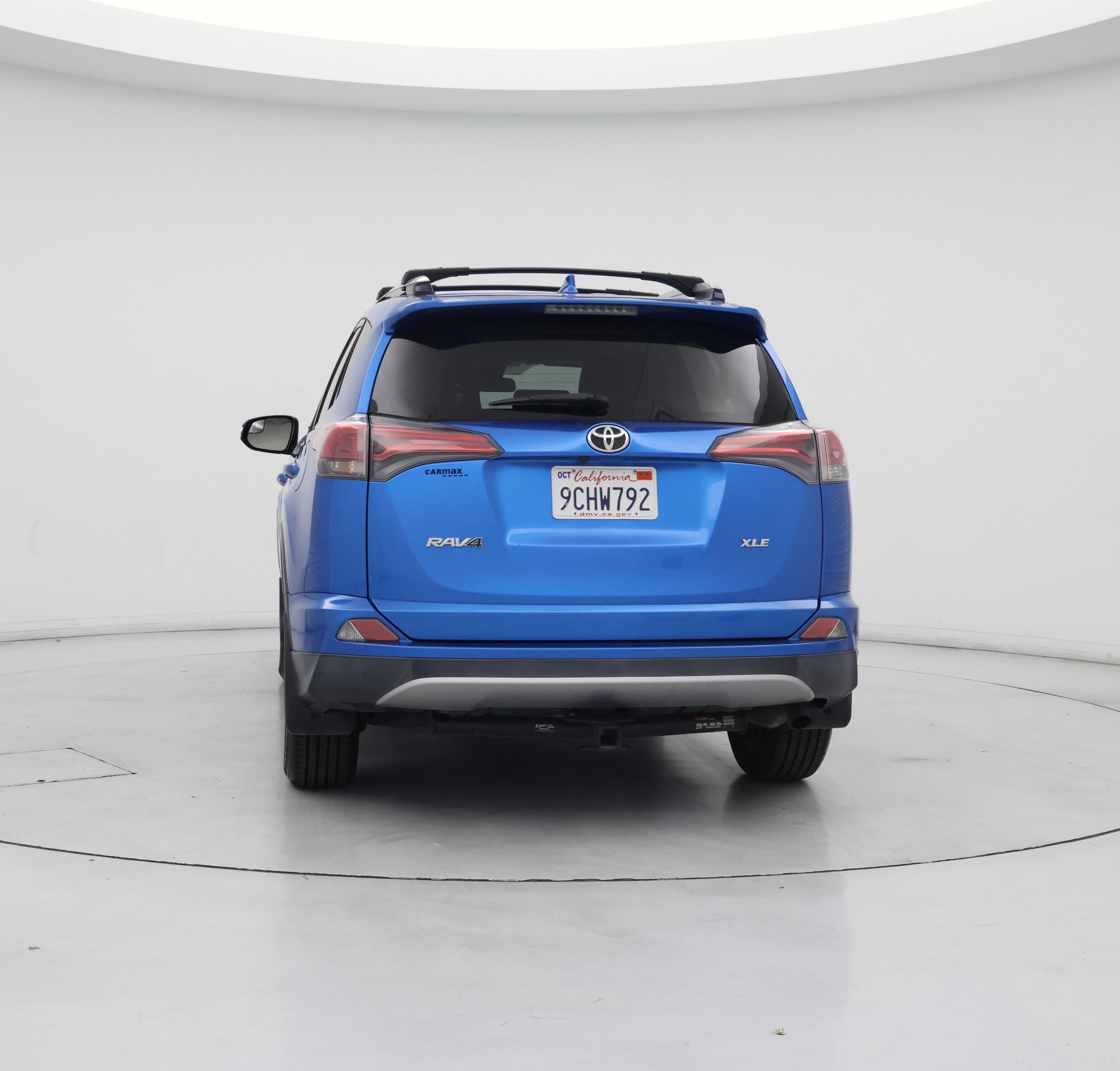 Thumbnail: 2017 Toyota RAV4 - 6