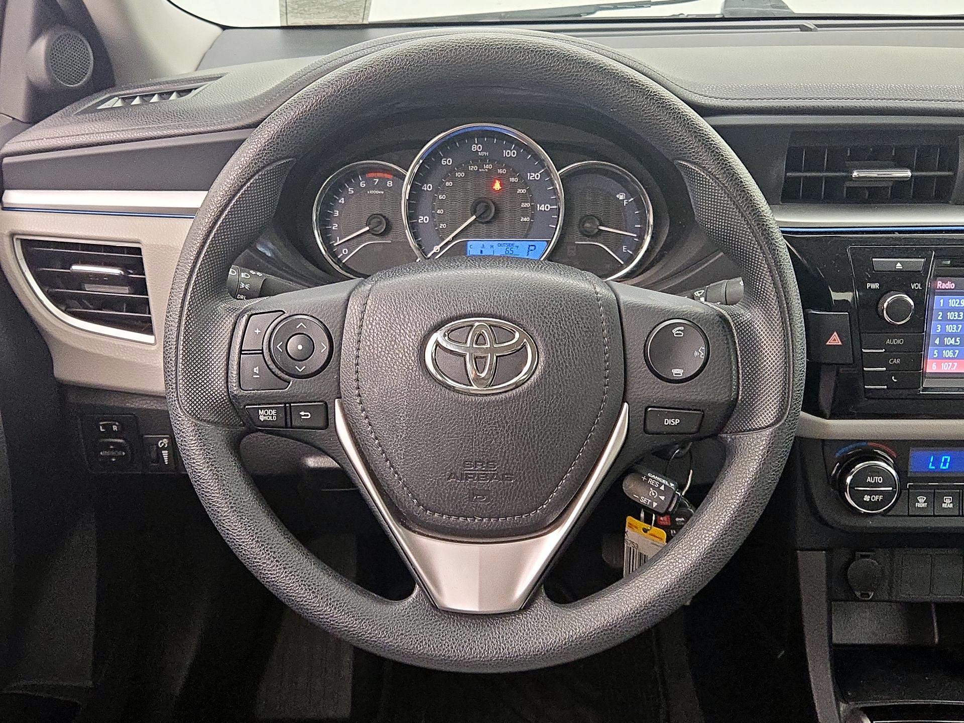 Thumbnail: 2015 Toyota Corolla - 10