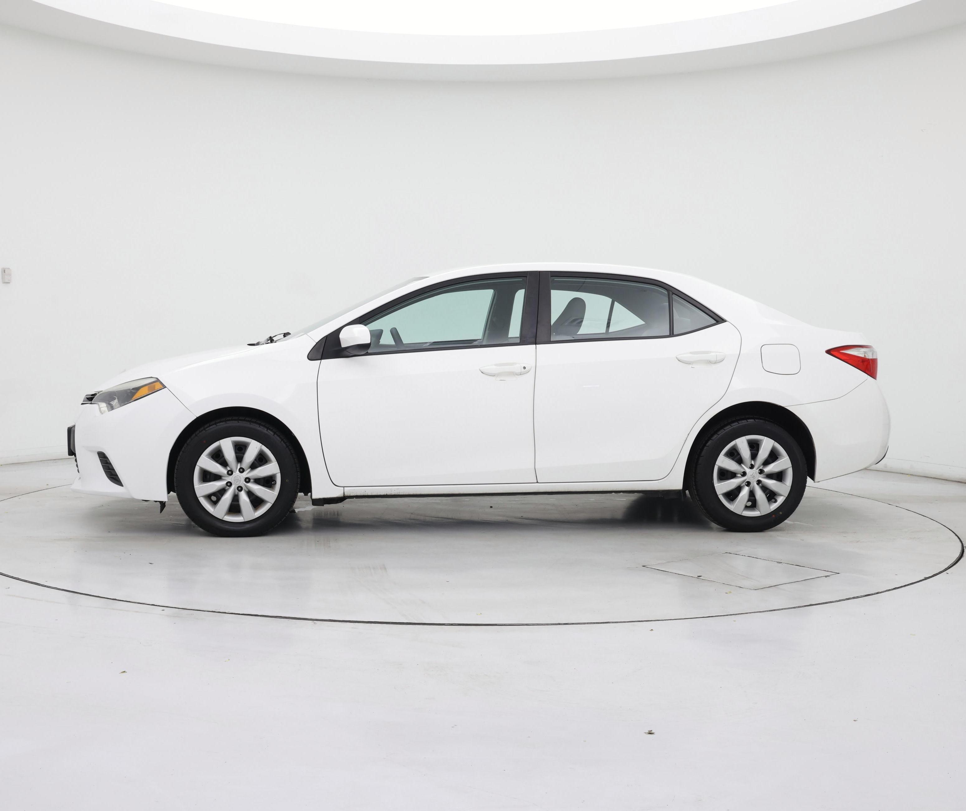 Thumbnail: 2015 Toyota Corolla - 3