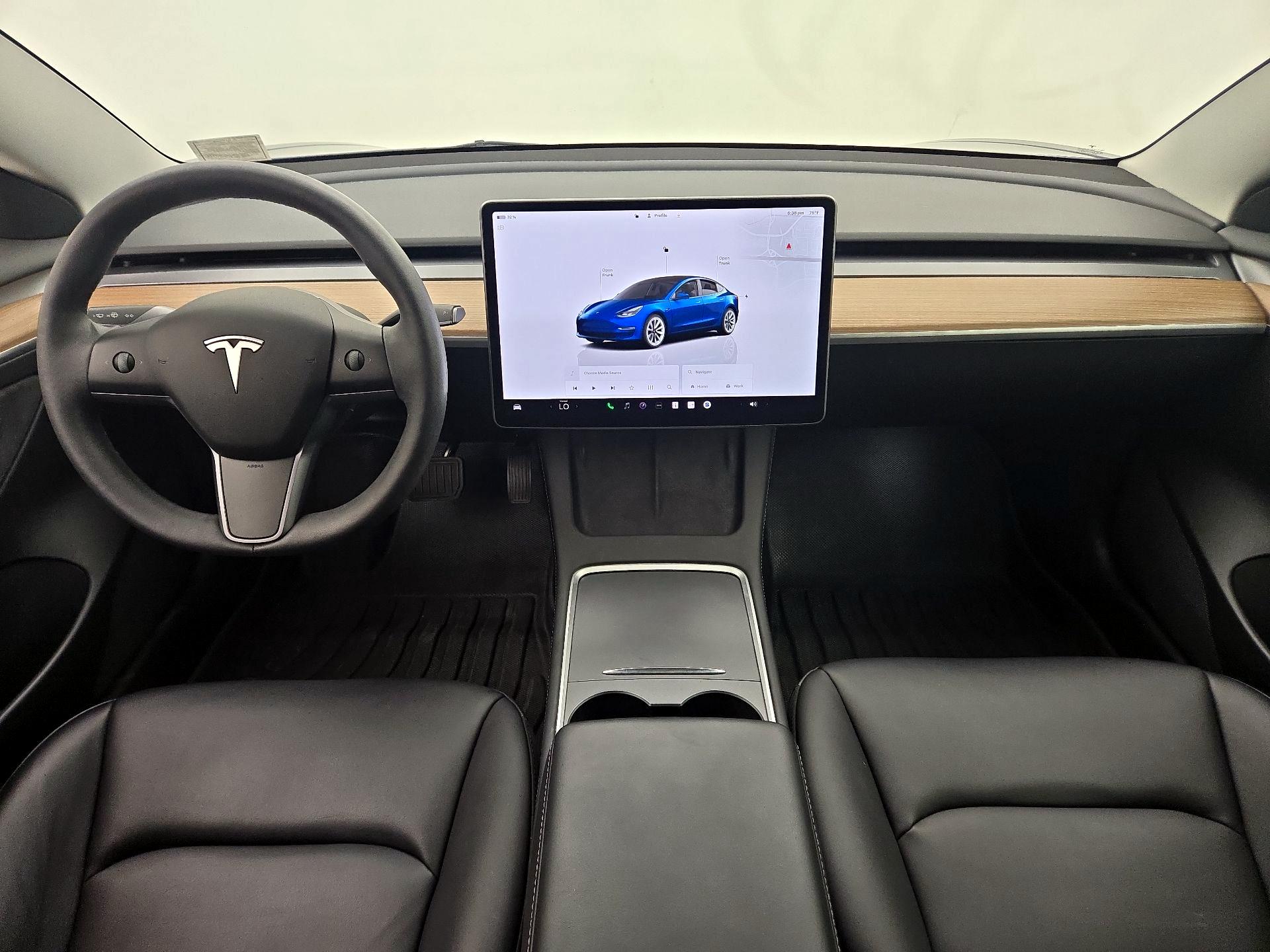 Thumbnail: 2023 Tesla Model 3 - 9