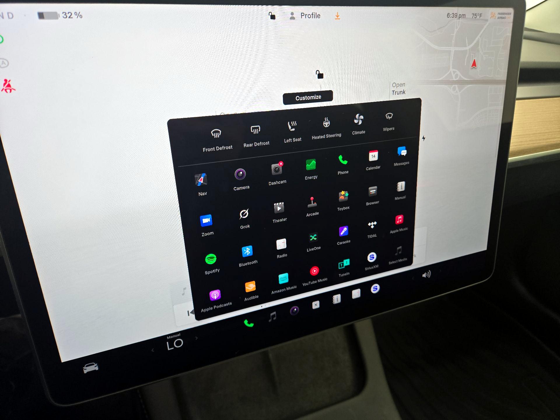 Thumbnail: 2023 Tesla Model 3 - 15