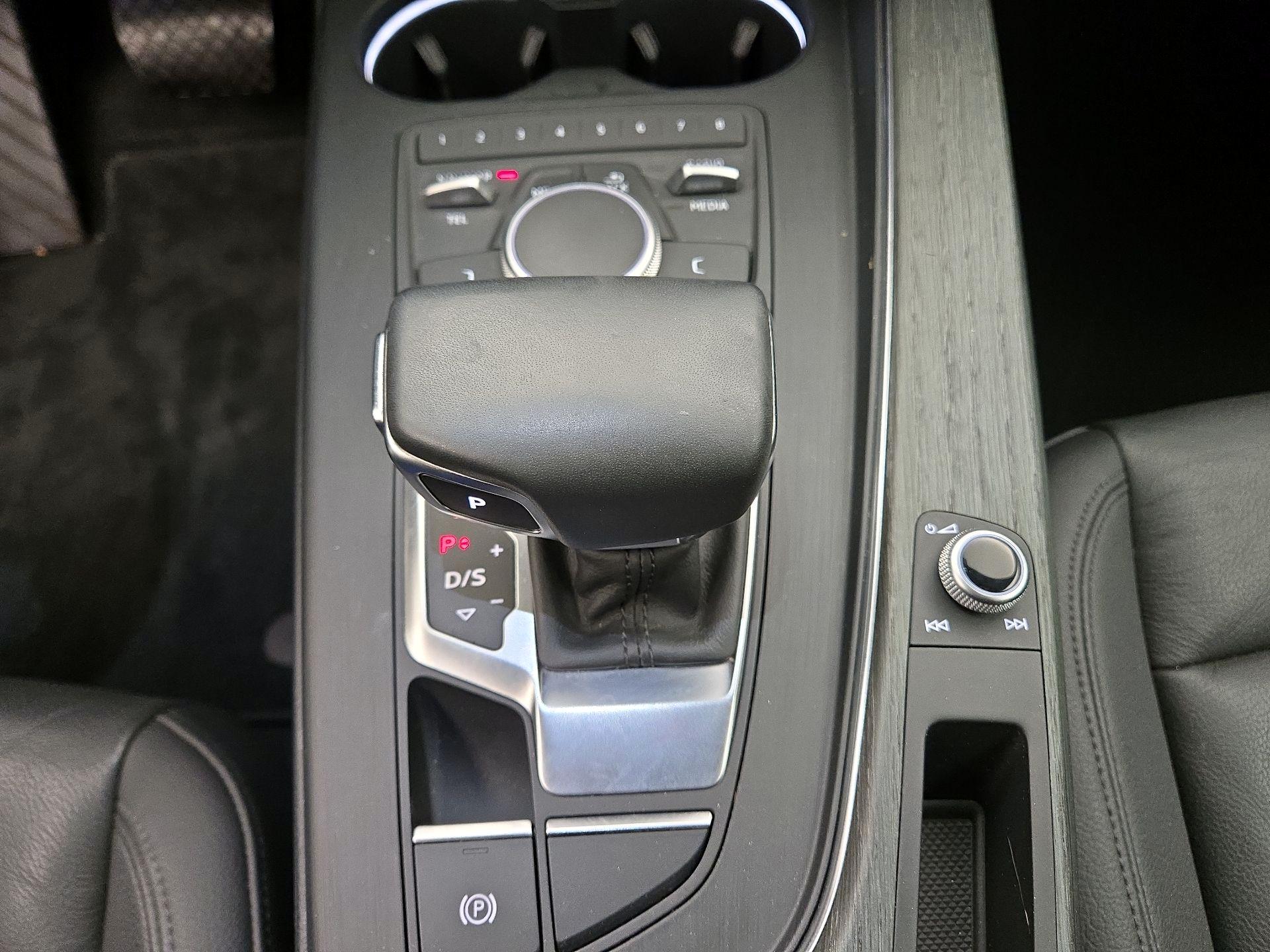 Thumbnail: 2019 Audi A4 - 17