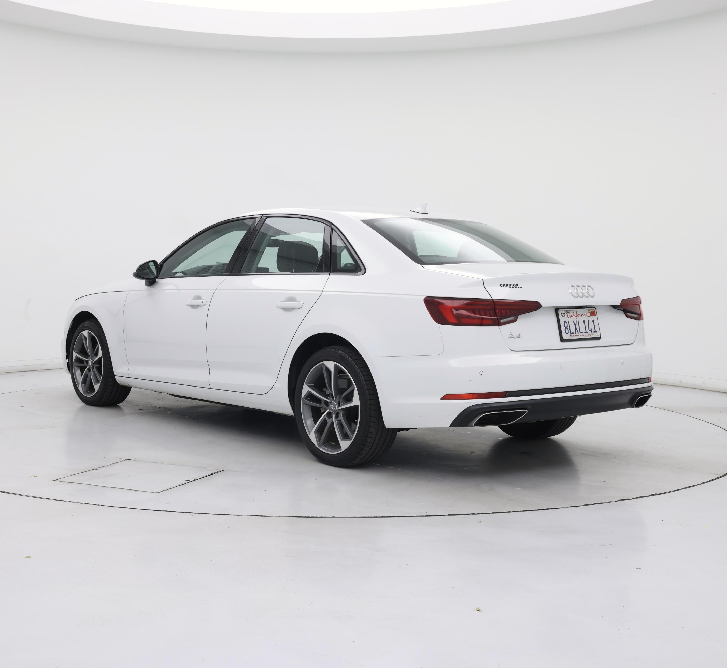 Thumbnail: 2019 Audi A4 - 2