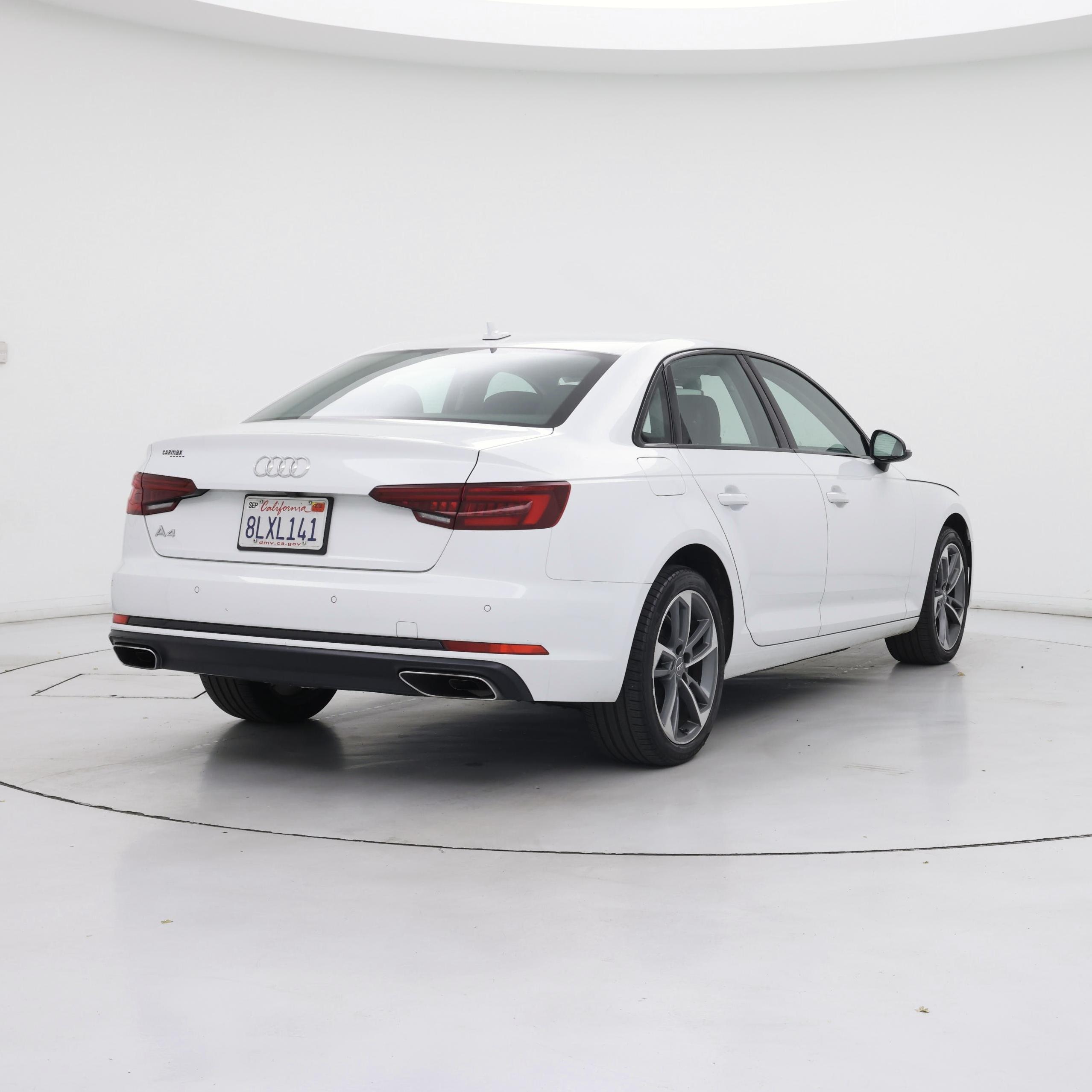 Thumbnail: 2019 Audi A4 - 8