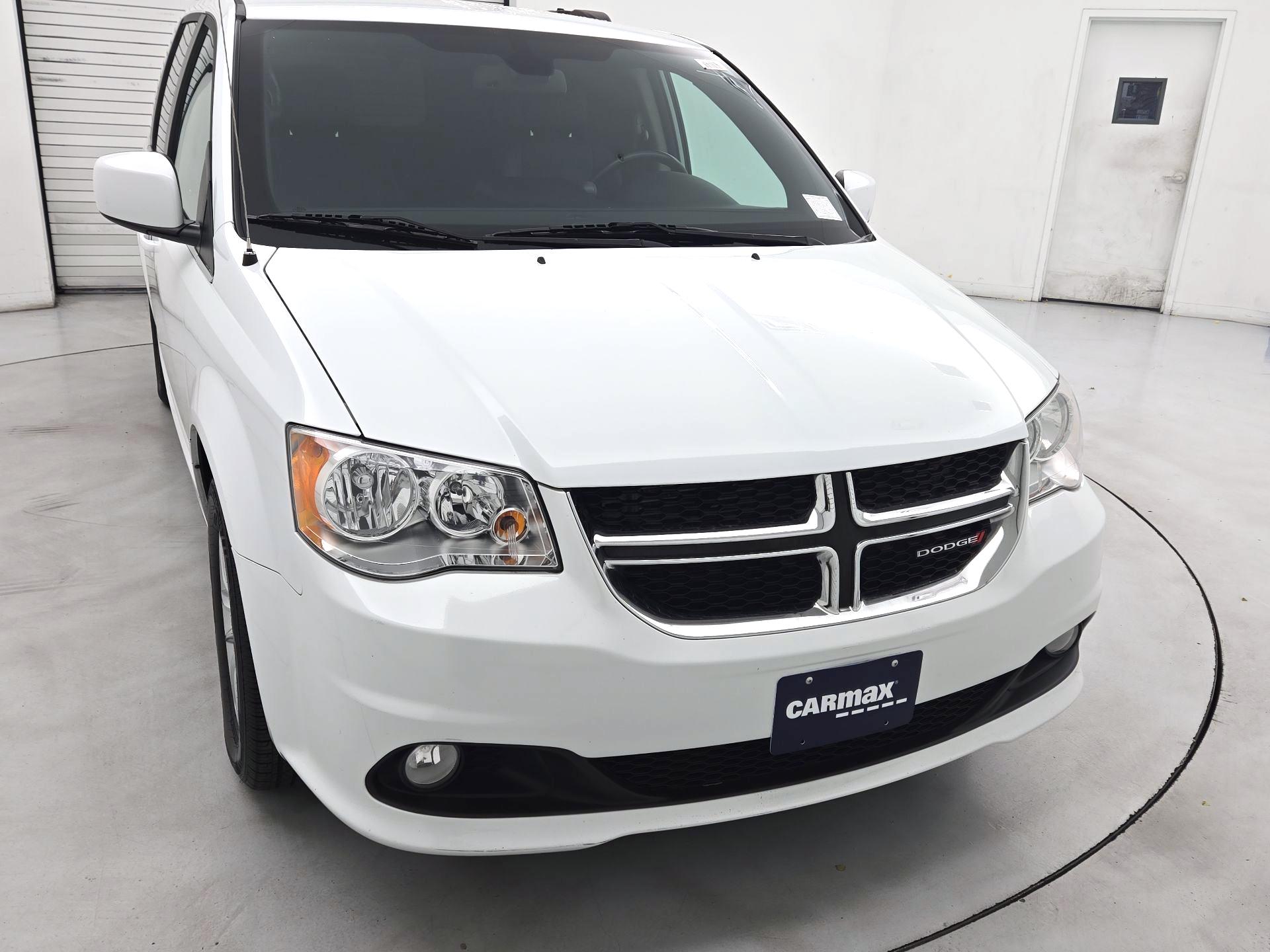 Thumbnail: 2020 Dodge Grand Caravan - 2