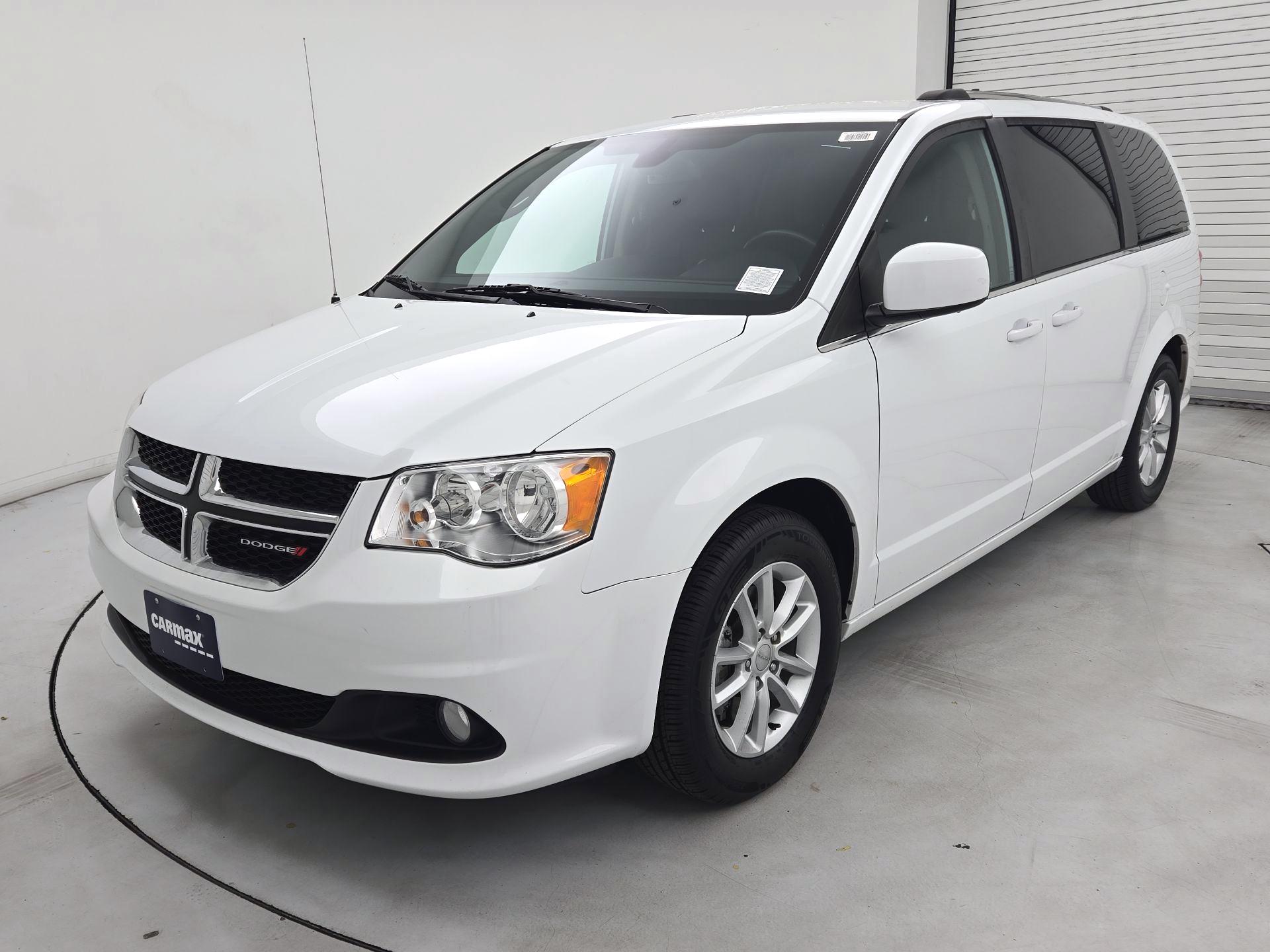 Thumbnail: 2020 Dodge Grand Caravan - 3