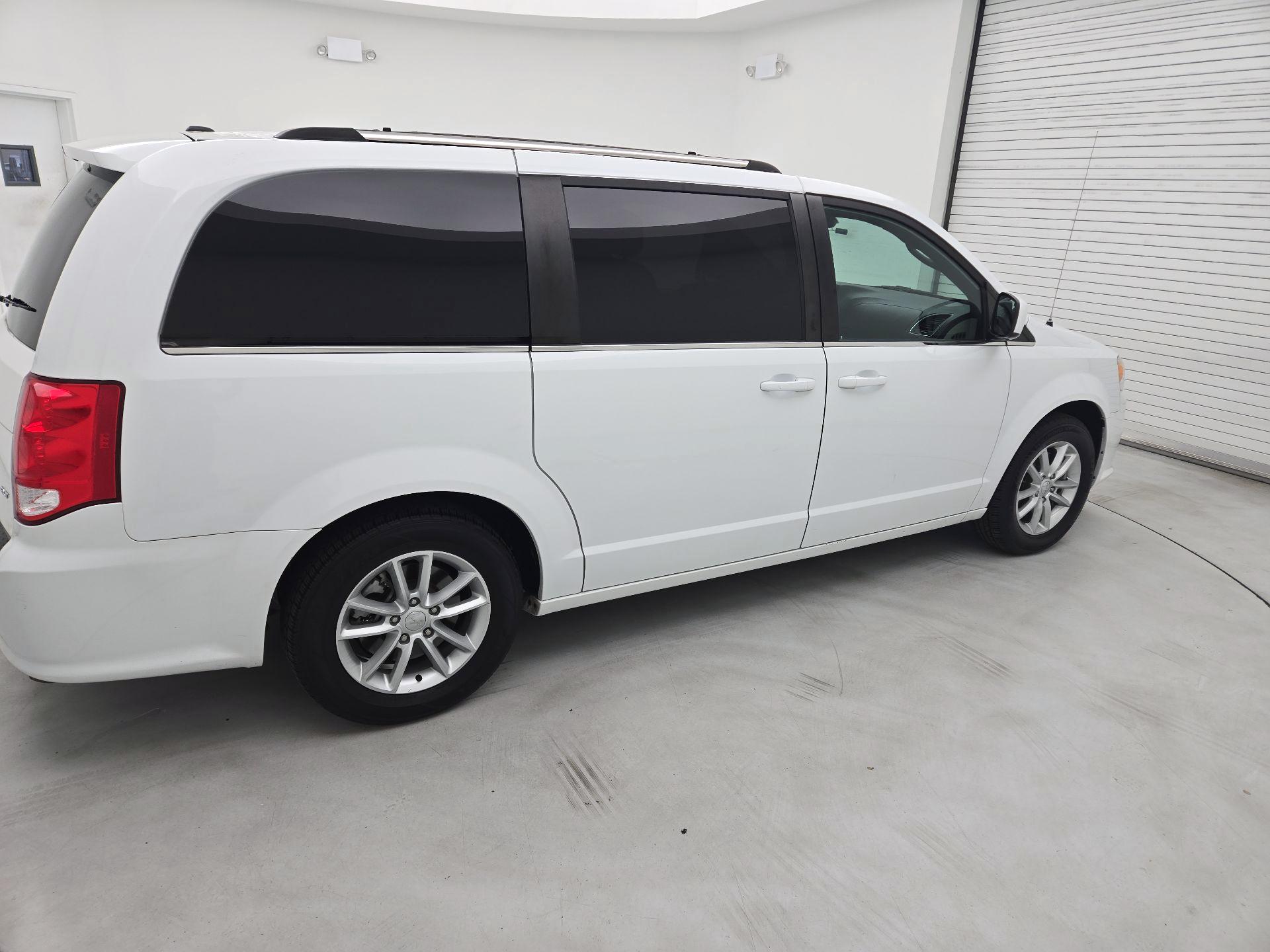 Thumbnail: 2020 Dodge Grand Caravan - 4