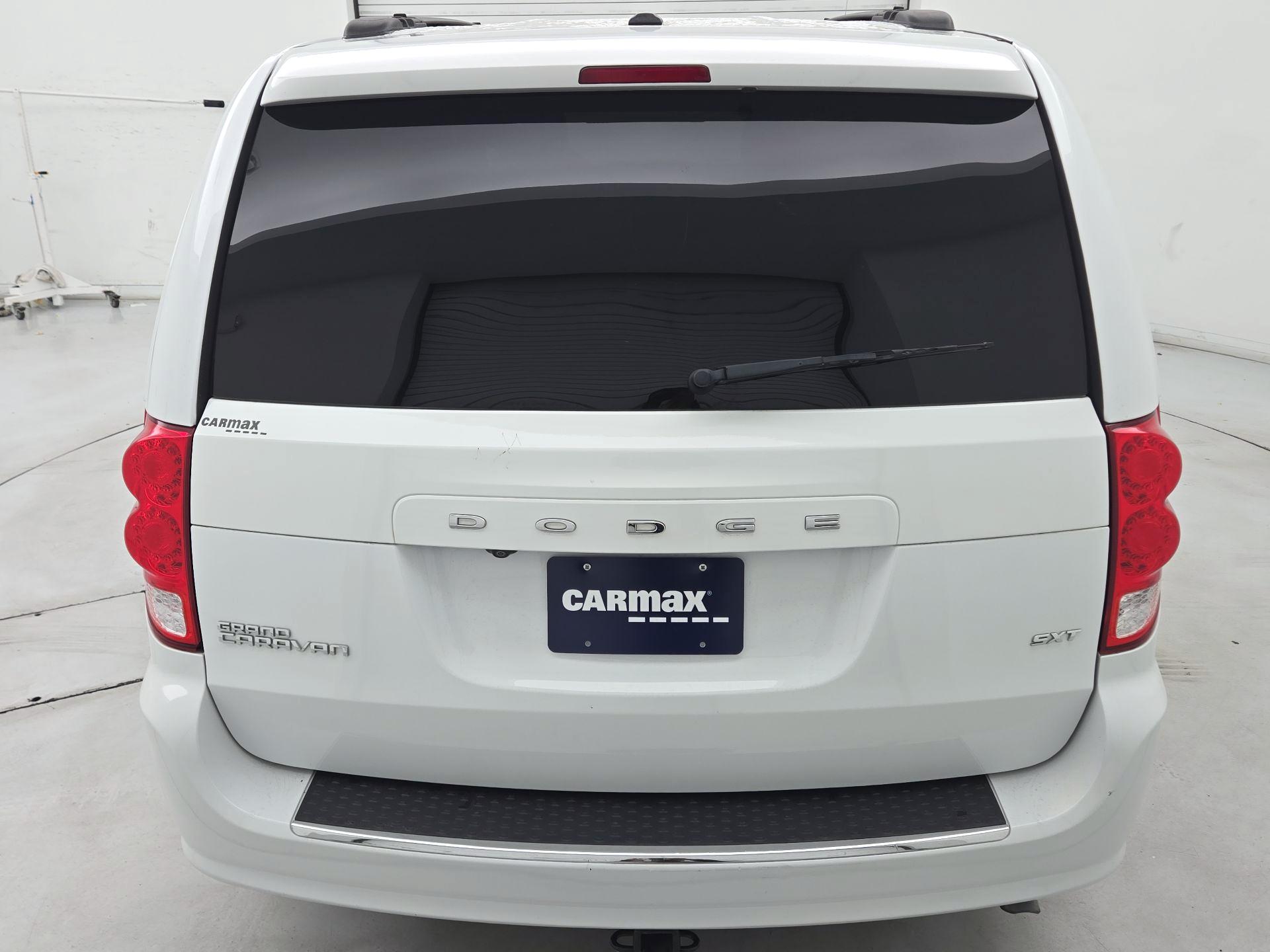 Thumbnail: 2020 Dodge Grand Caravan - 6