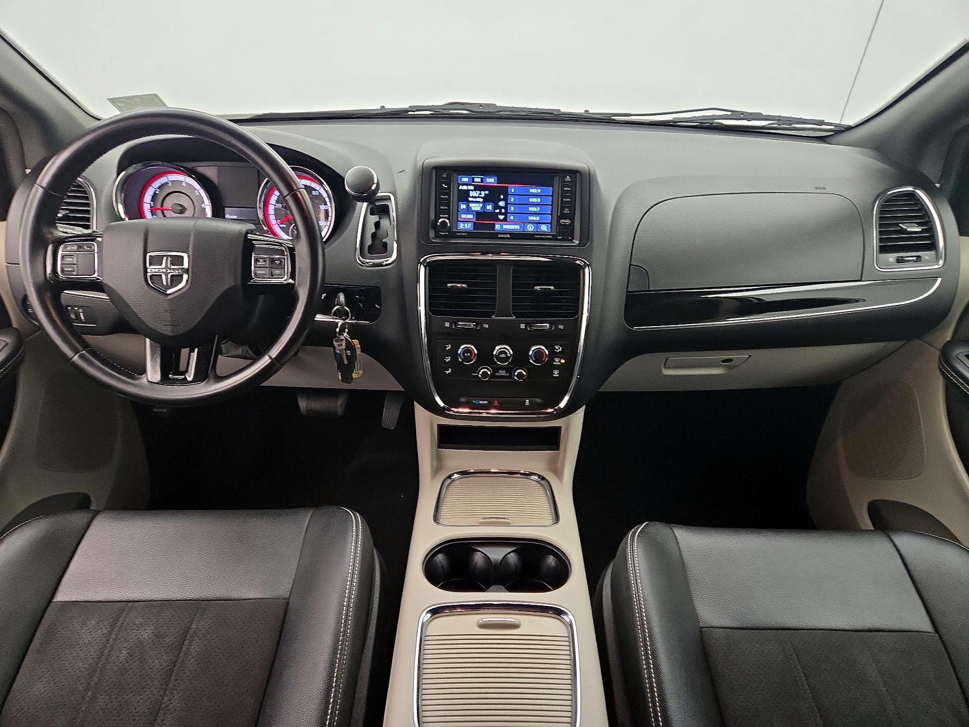 Thumbnail: 2020 Dodge Grand Caravan - 8