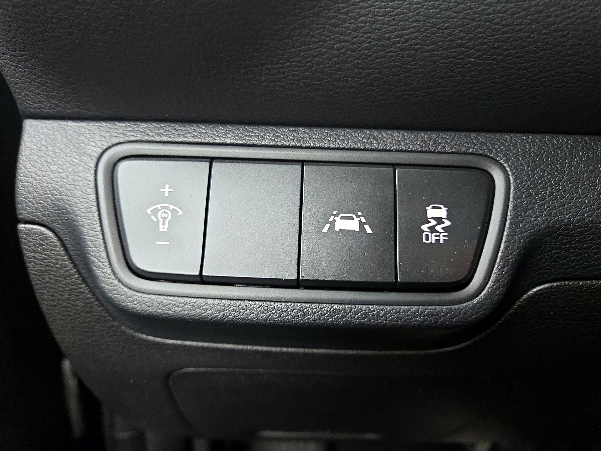 Thumbnail: 2021 Kia Forte - 13