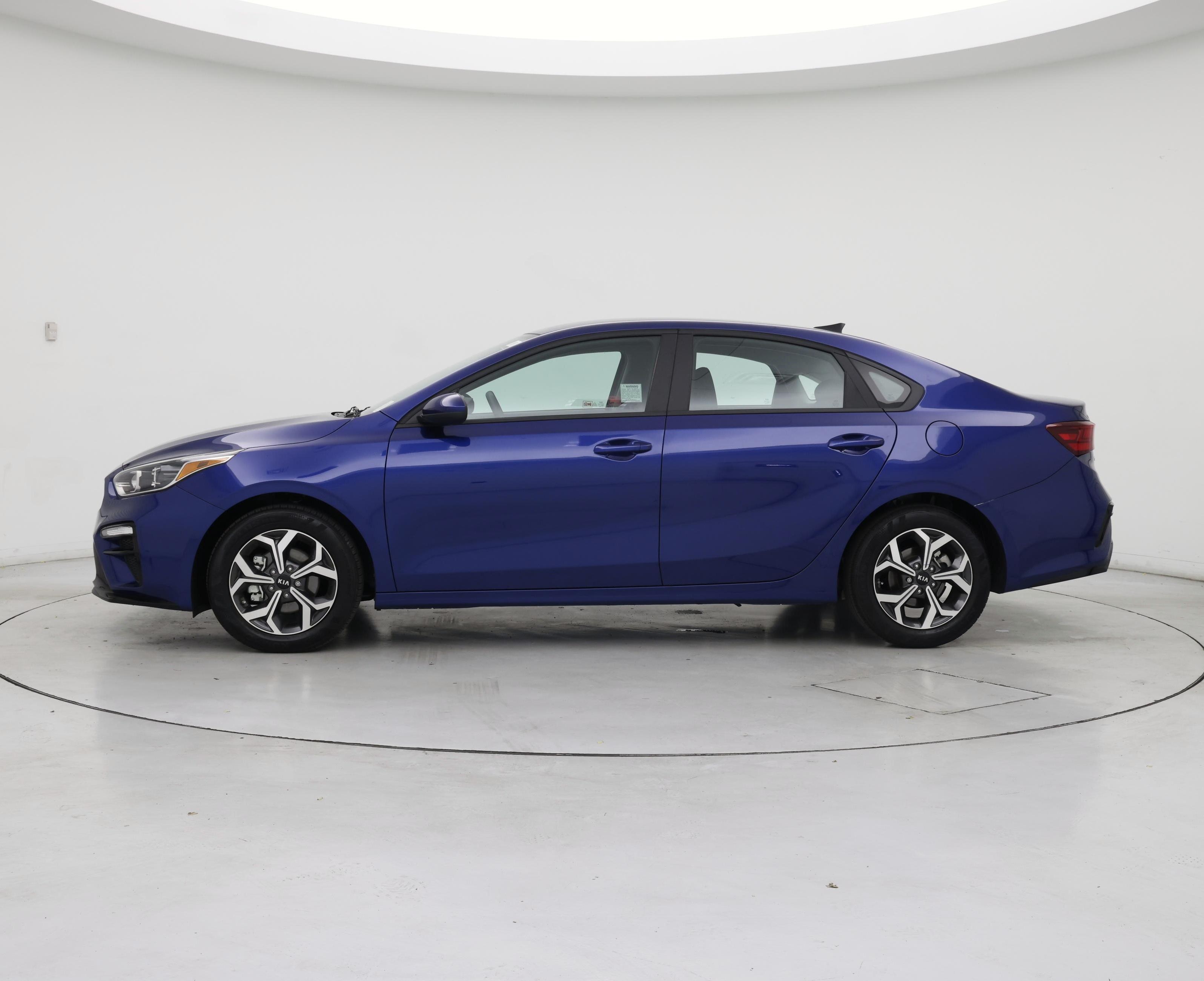 Thumbnail: 2021 Kia Forte - 3