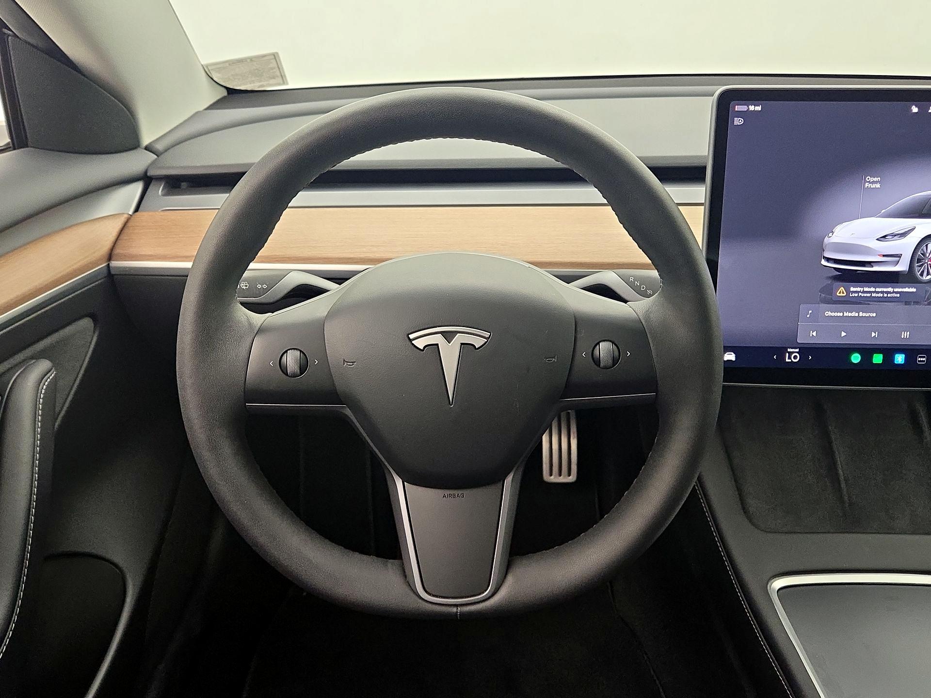 Thumbnail: 2023 Tesla Model 3 - 10