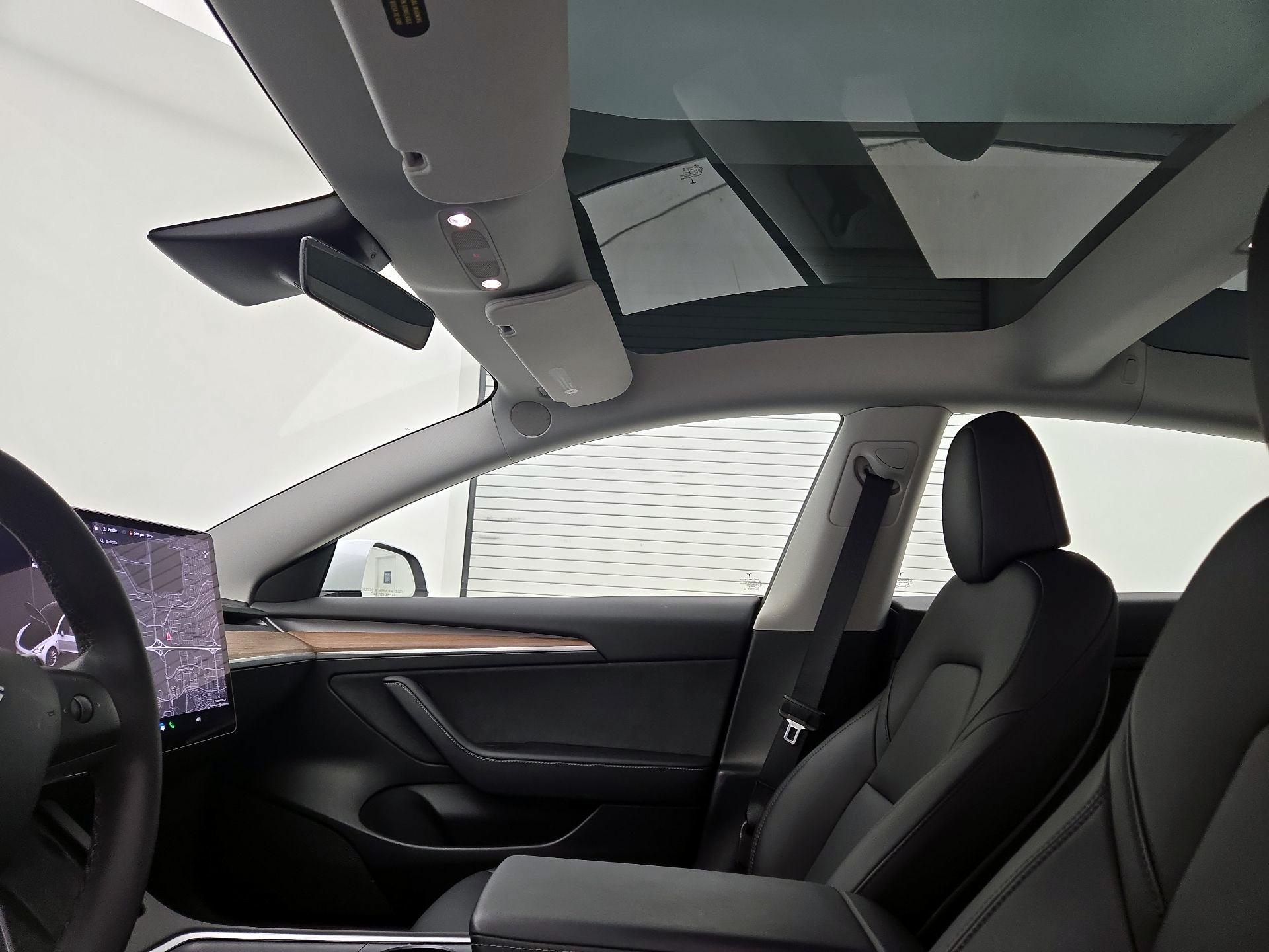 Thumbnail: 2023 Tesla Model 3 - 18