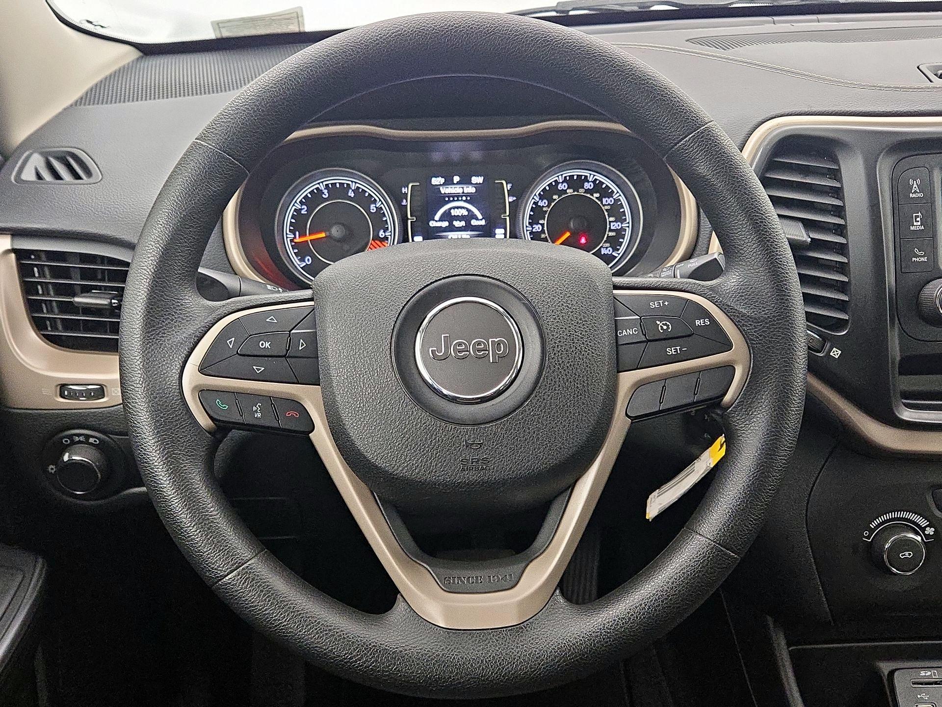 Thumbnail: 2015 Jeep Cherokee - 10