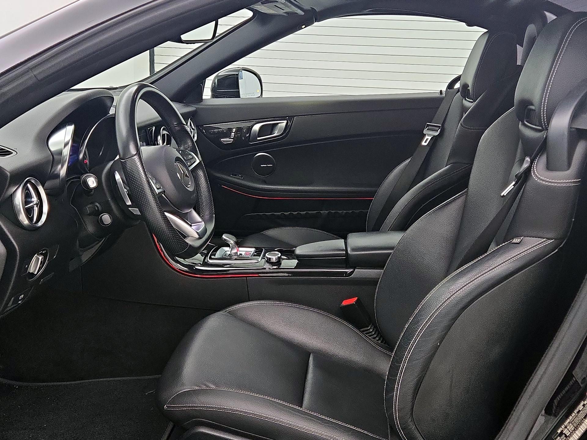Thumbnail: 2020 Mercedes-Benz SLC - 11