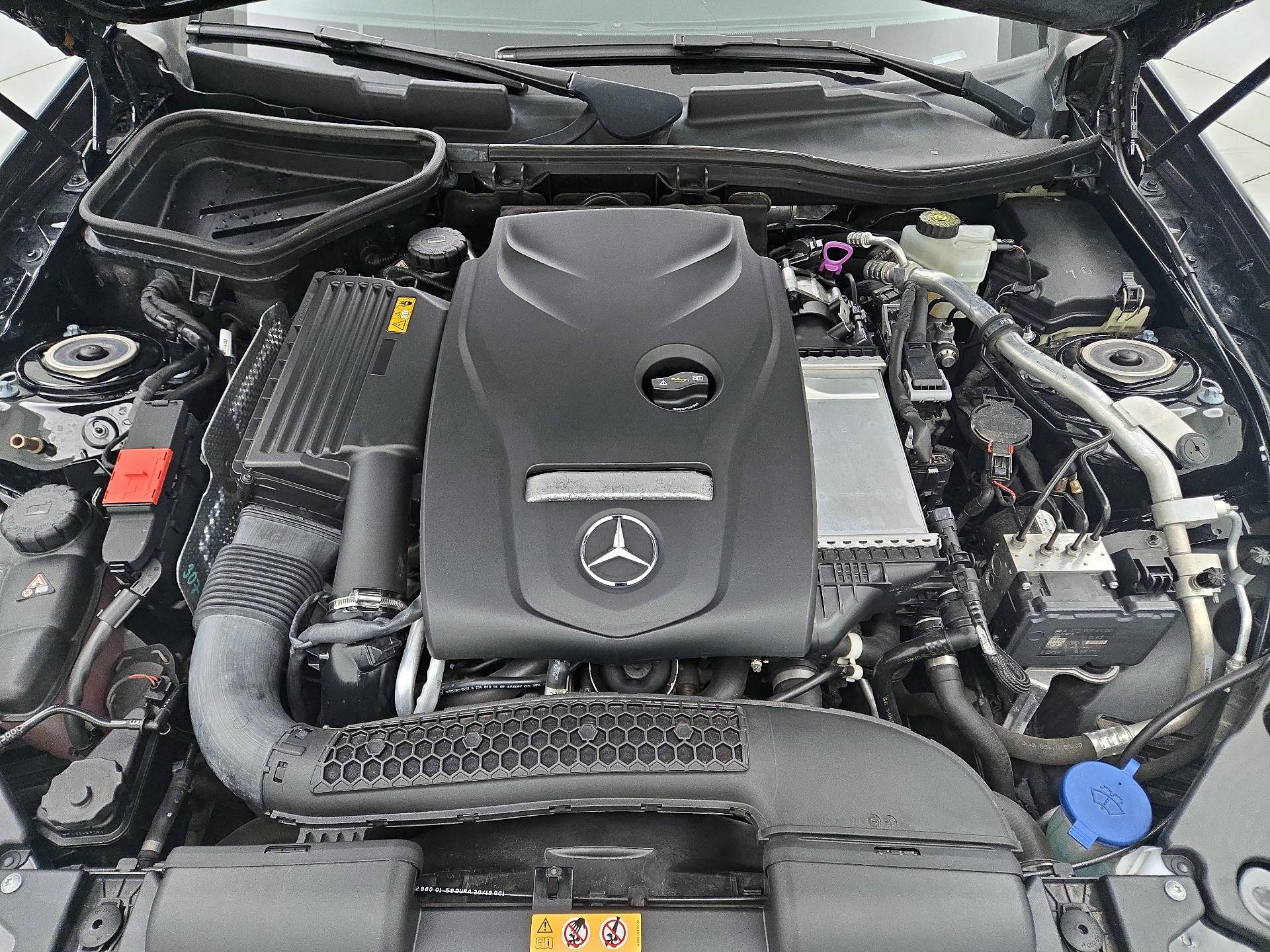 Thumbnail: 2020 Mercedes-Benz SLC - 20
