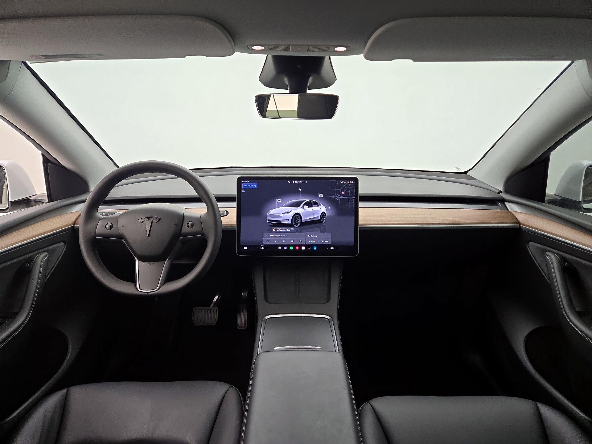 Thumbnail: 2025 Tesla Model Y - 9