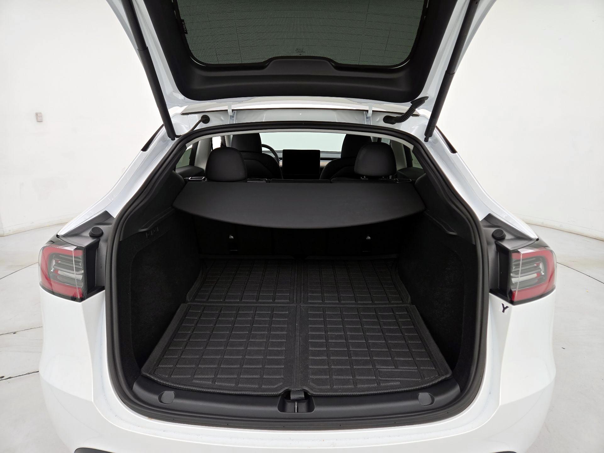 Thumbnail: 2025 Tesla Model Y - 20