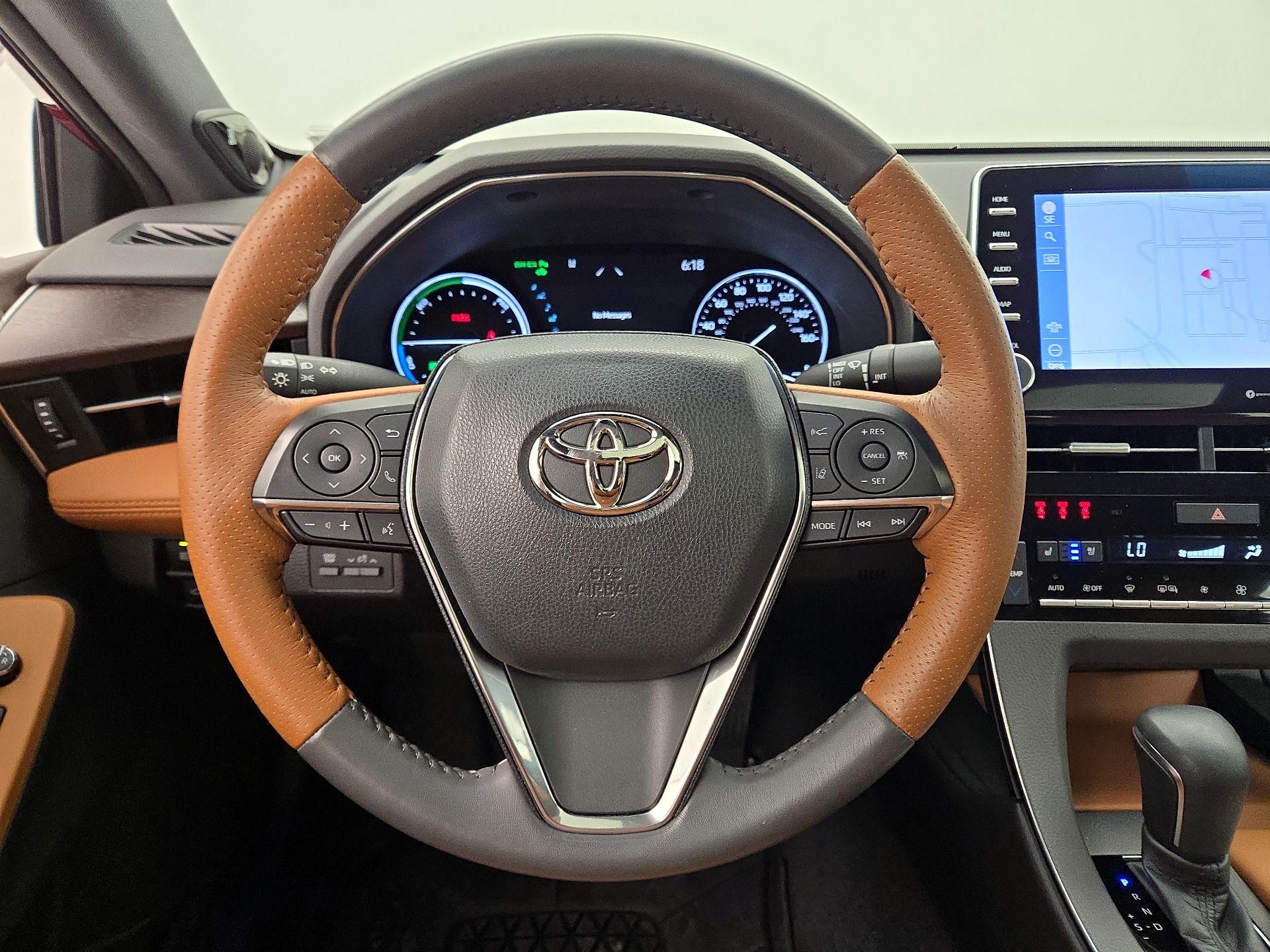 Thumbnail: 2021 Toyota Avalon - 10