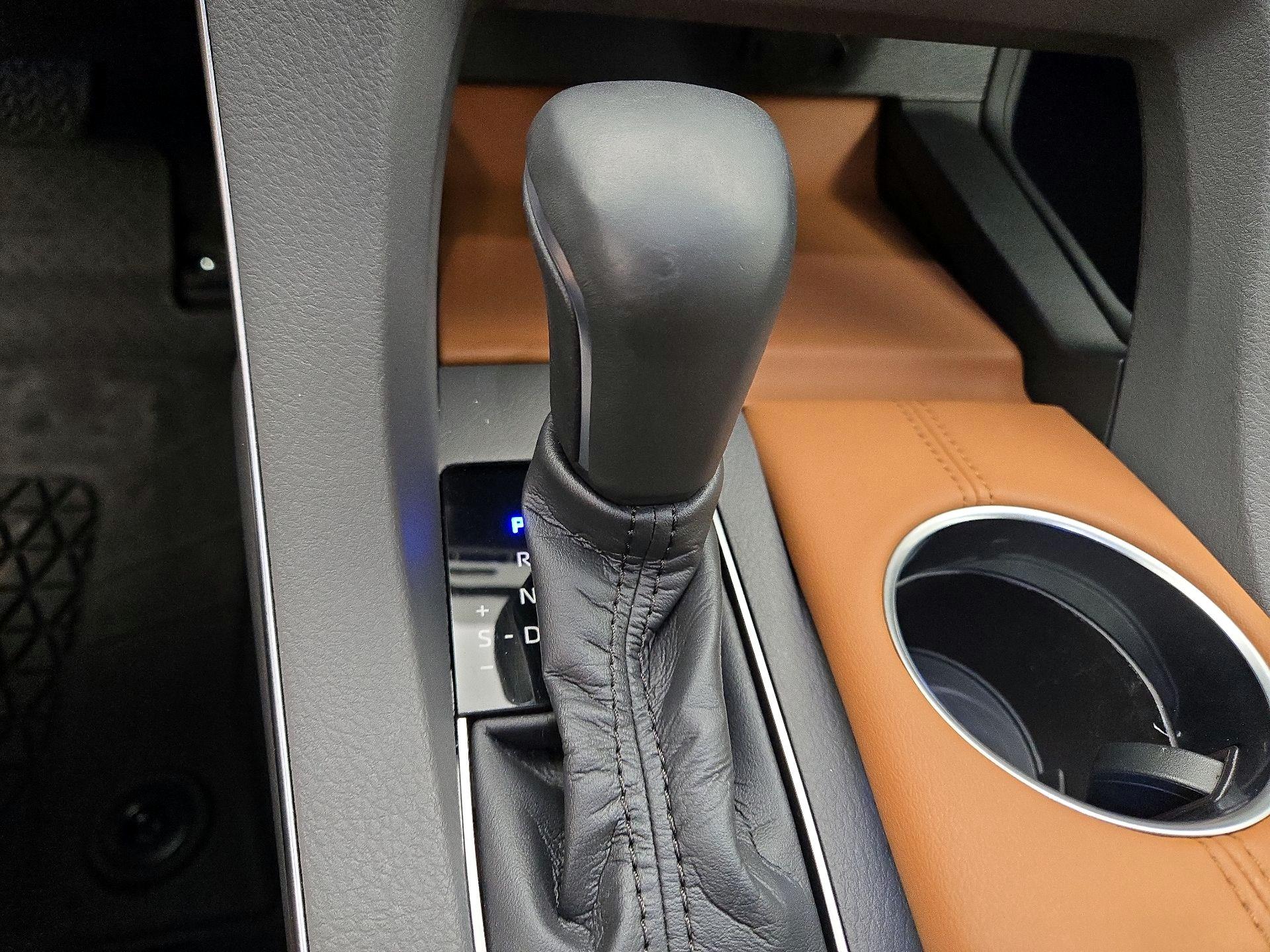 Thumbnail: 2021 Toyota Avalon - 18