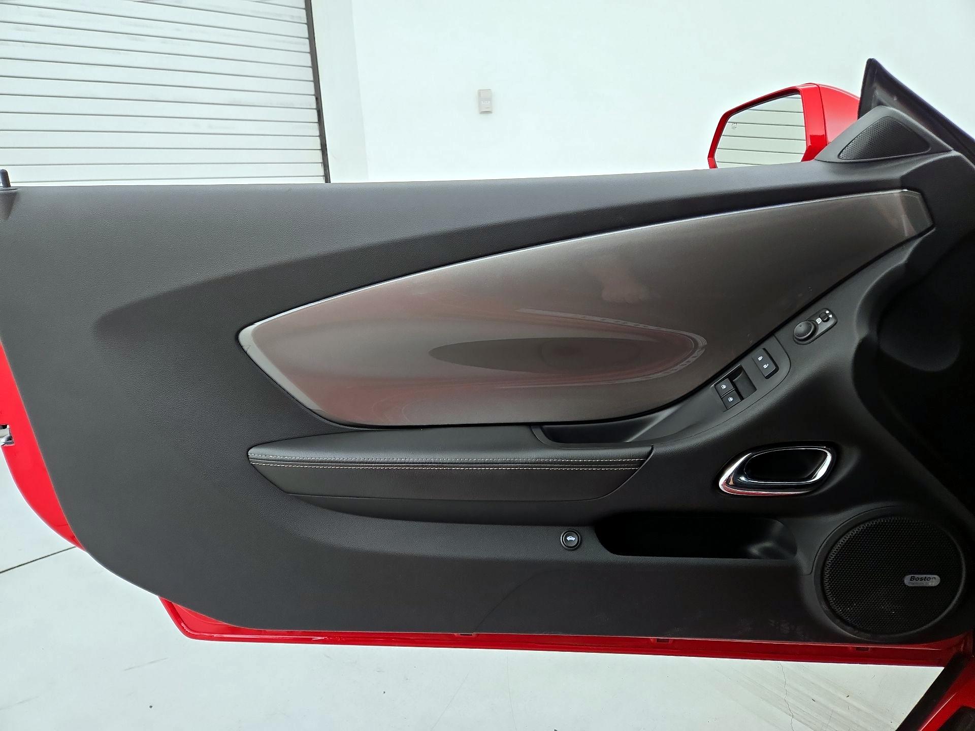 Thumbnail: 2014 Chevrolet Camaro - 12