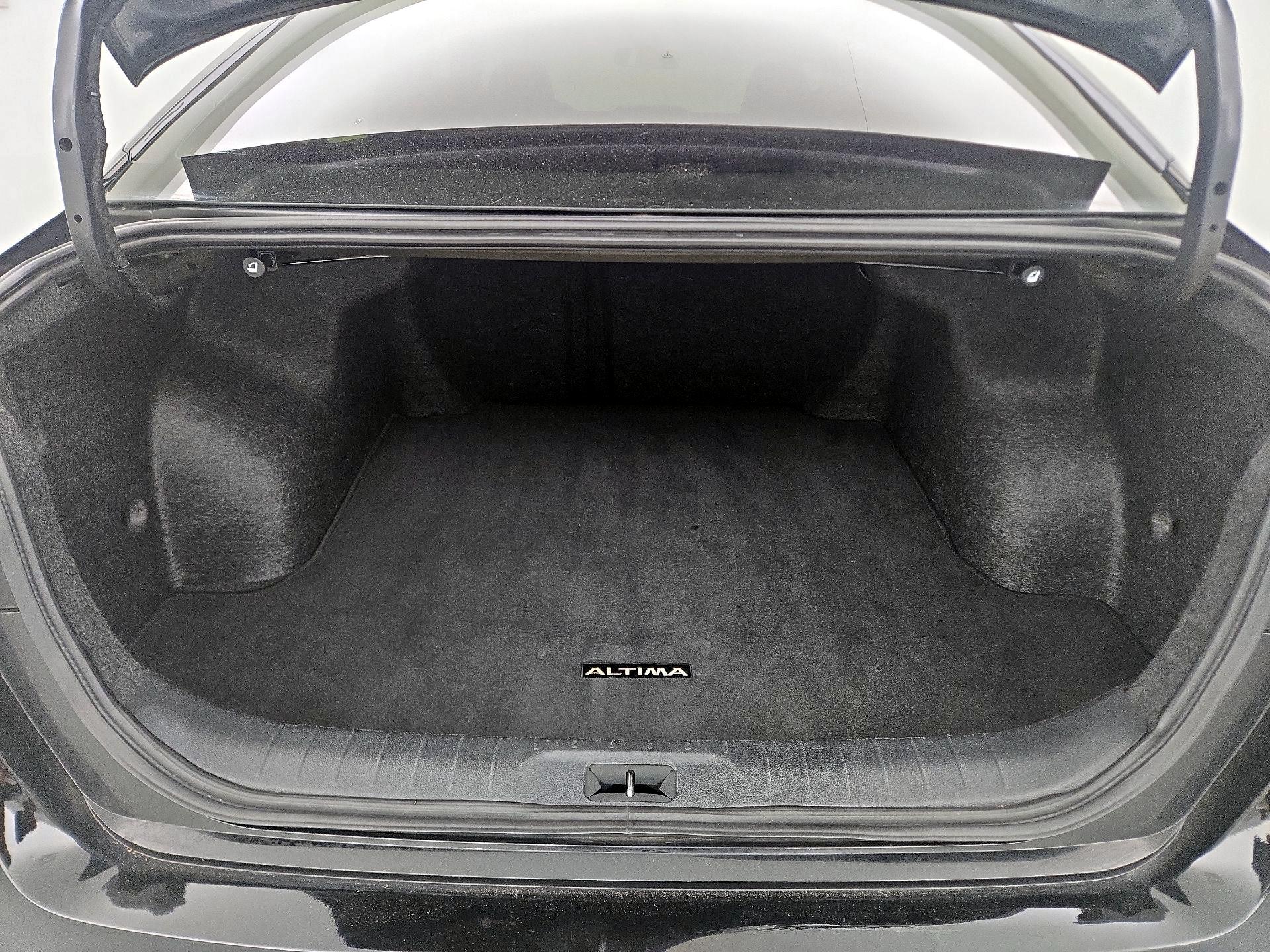 Thumbnail: 2024 Nissan Altima - 20