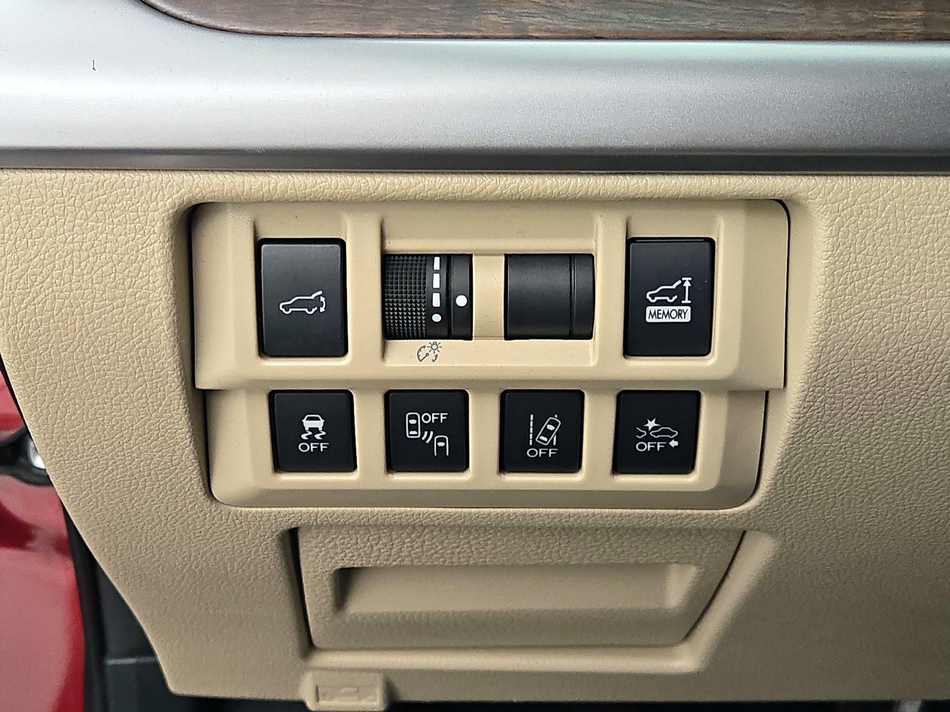 Thumbnail: 2018 Subaru Outback - 13