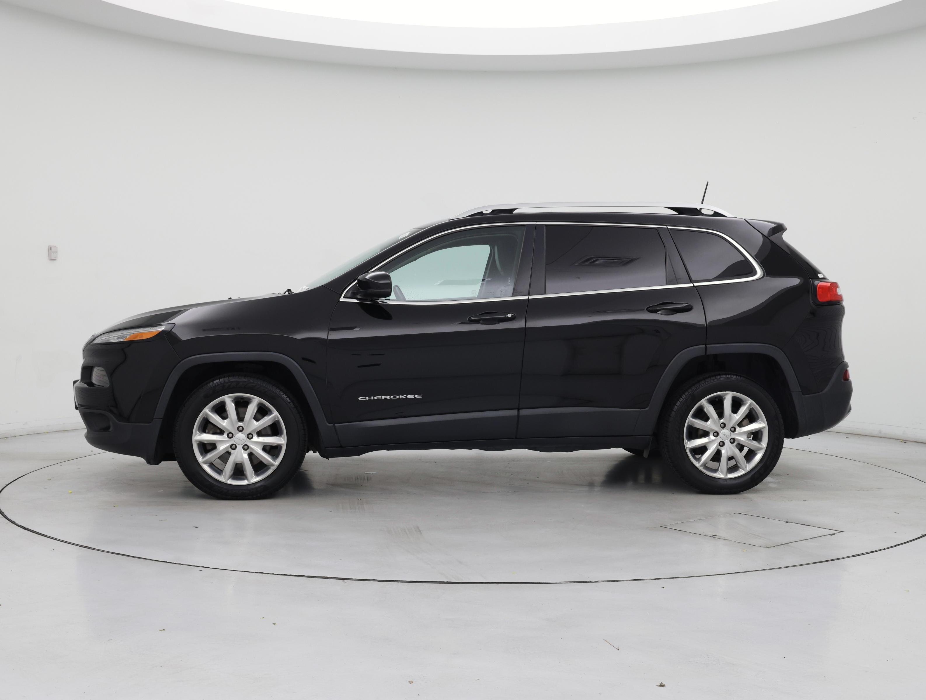 Thumbnail: 2017 Jeep Cherokee - 3