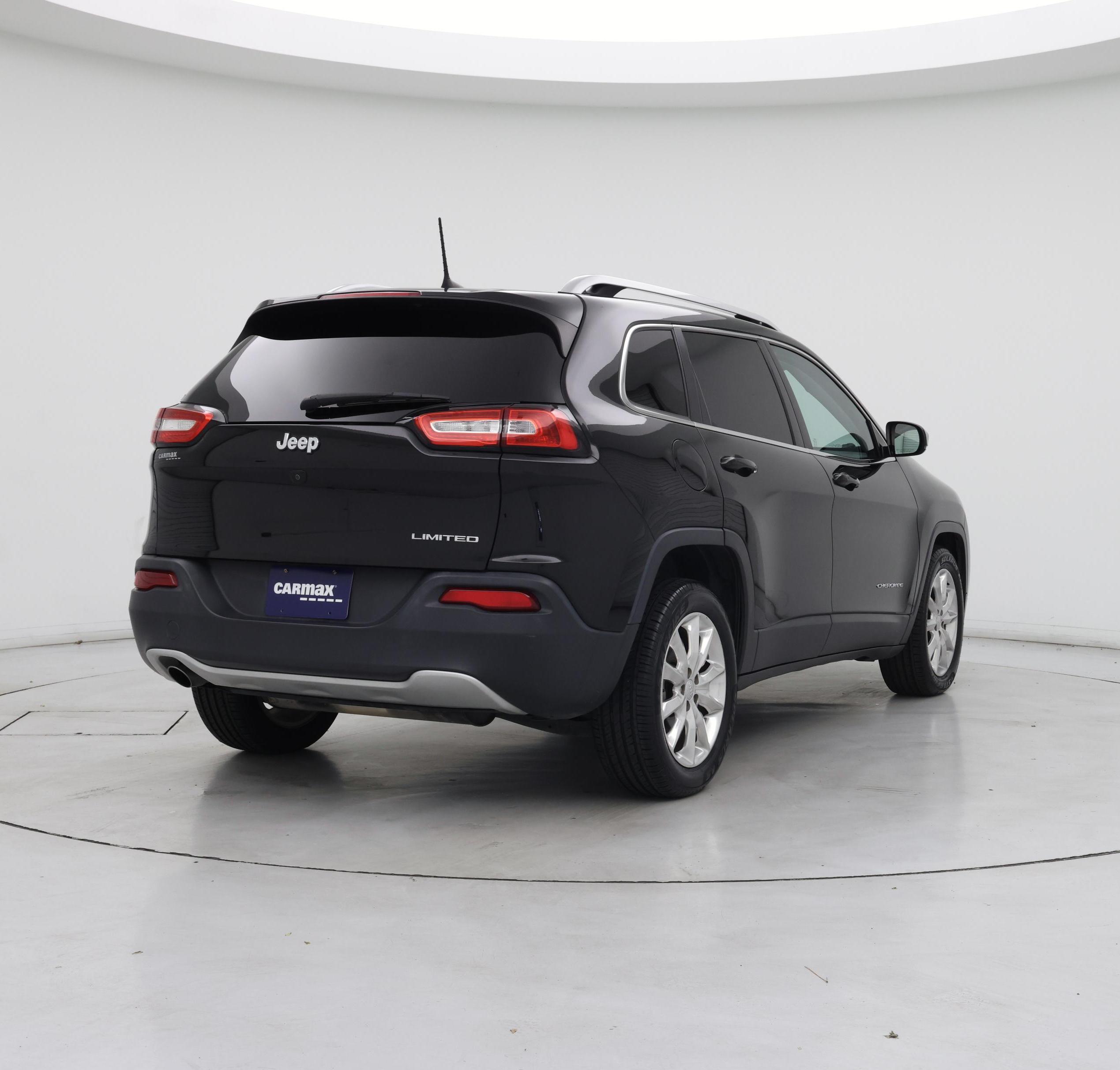 Thumbnail: 2017 Jeep Cherokee - 8