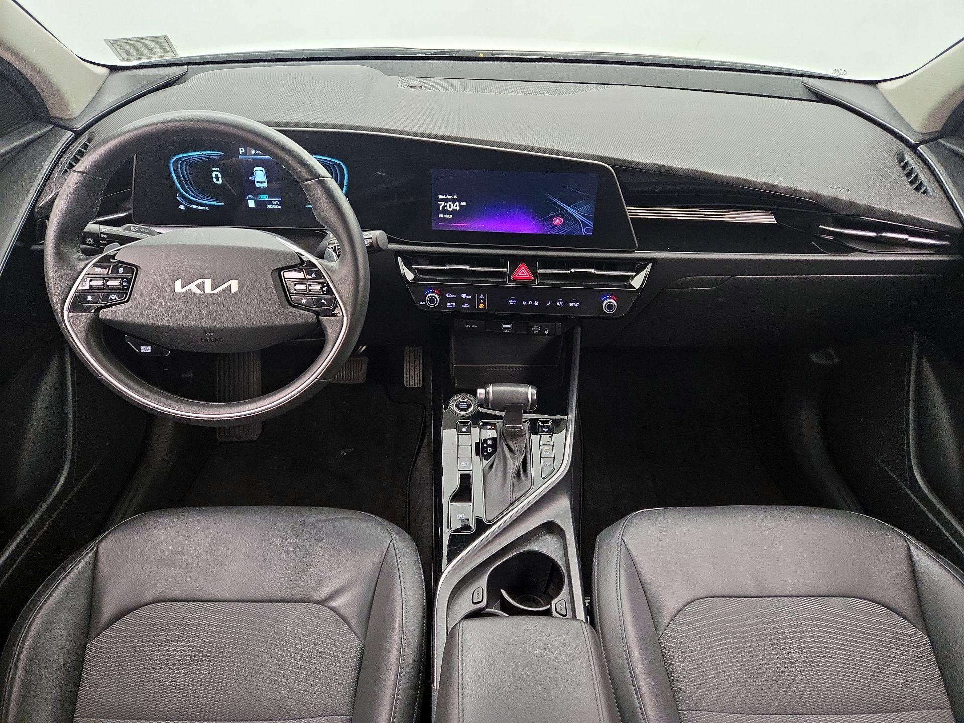 Thumbnail: 2023 Kia Niro - 9