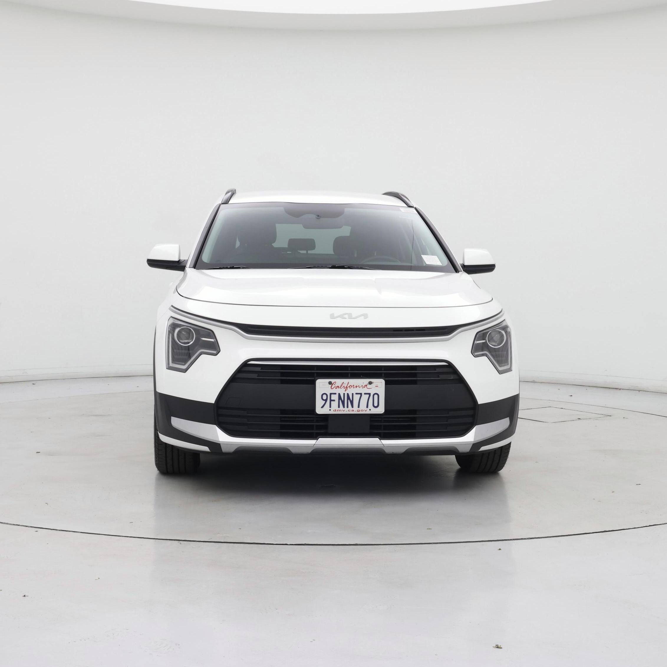 Thumbnail: 2023 Kia Niro - 5