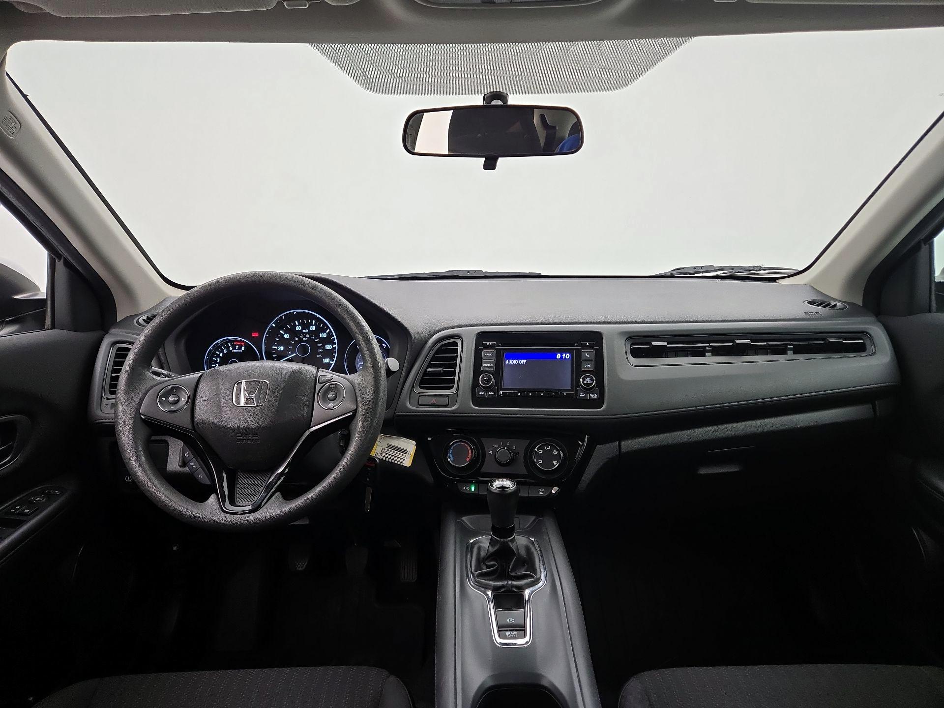 Thumbnail: 2016 Honda HR-V - 9