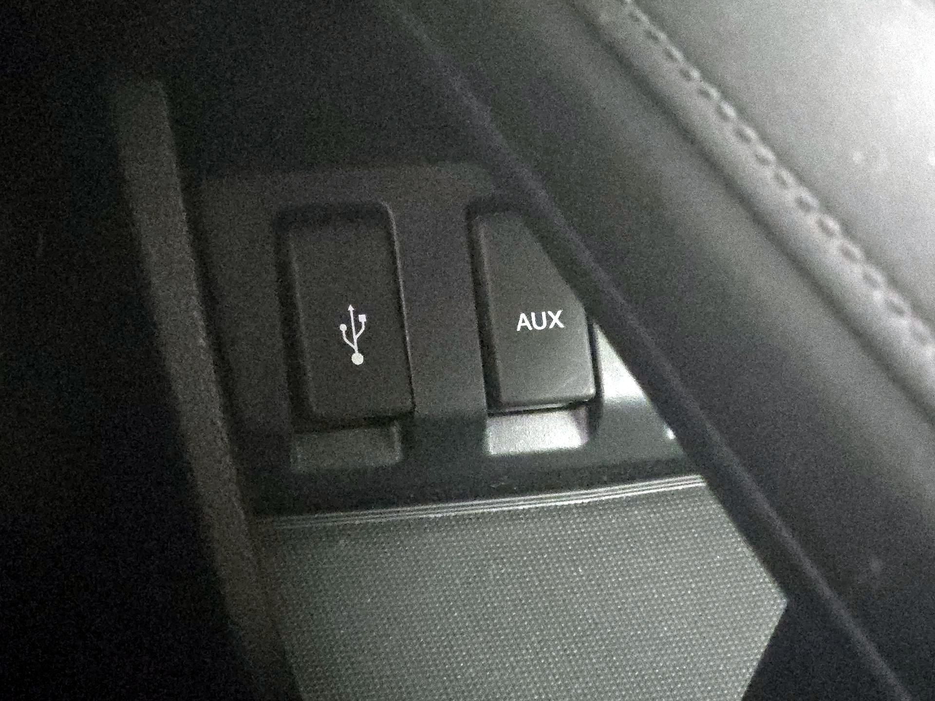 Thumbnail: 2016 Honda HR-V - 18