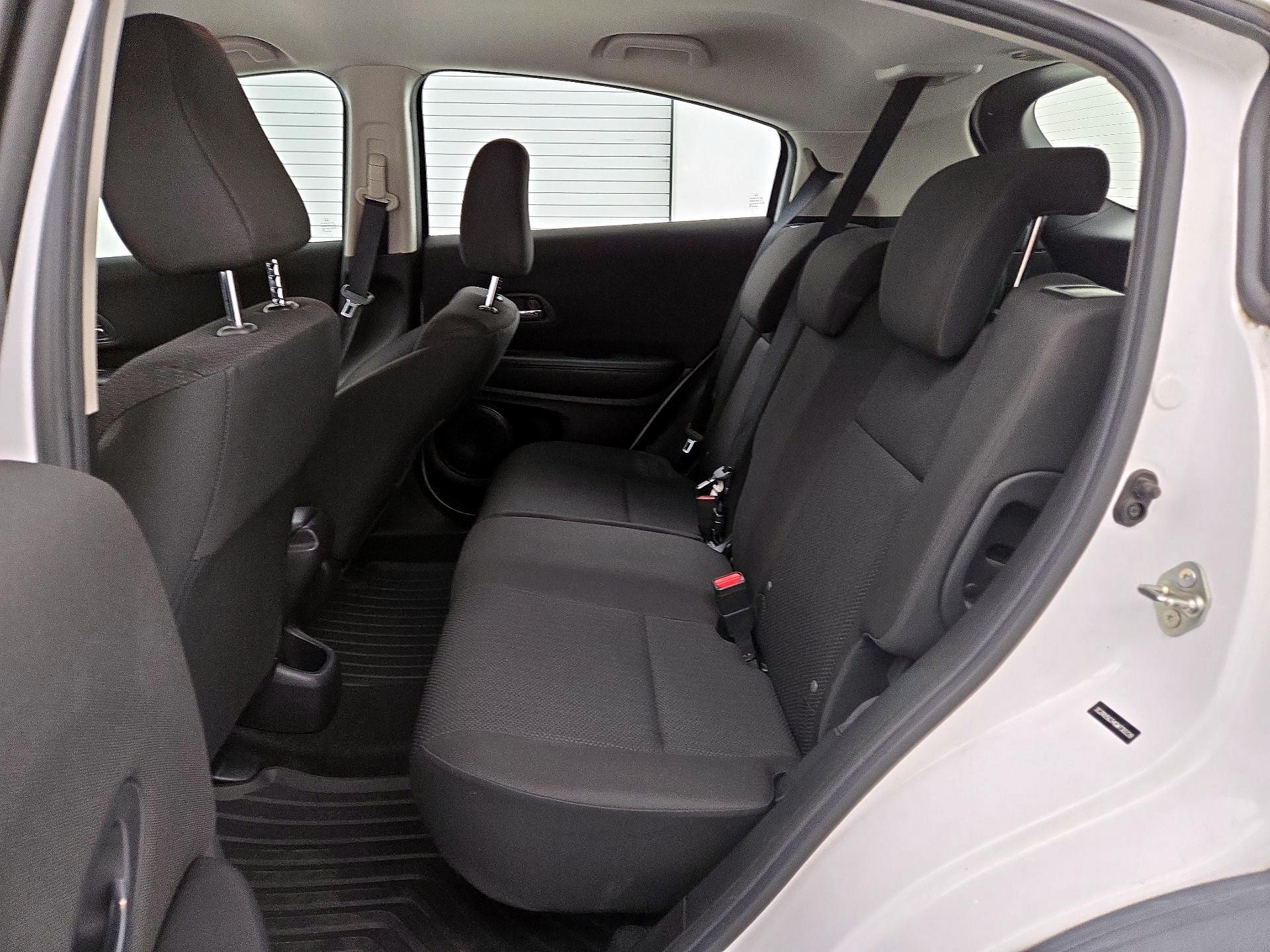 Thumbnail: 2016 Honda HR-V - 19