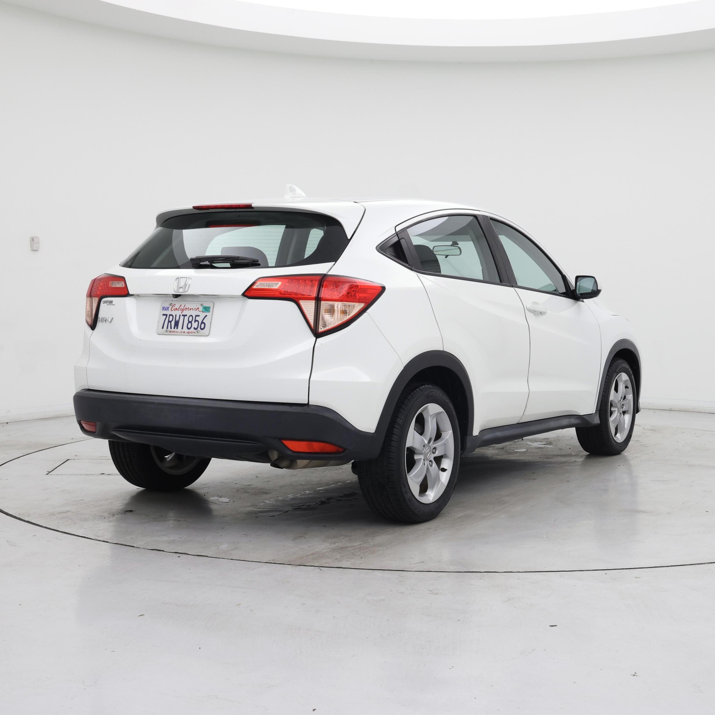 Thumbnail: 2016 Honda HR-V - 8