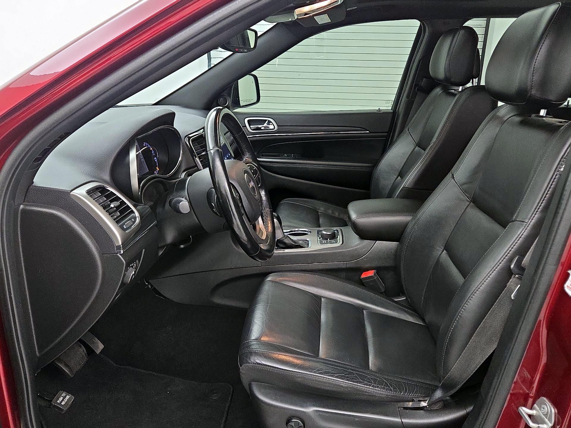Thumbnail: 2021 Jeep Grand Cherokee - 11
