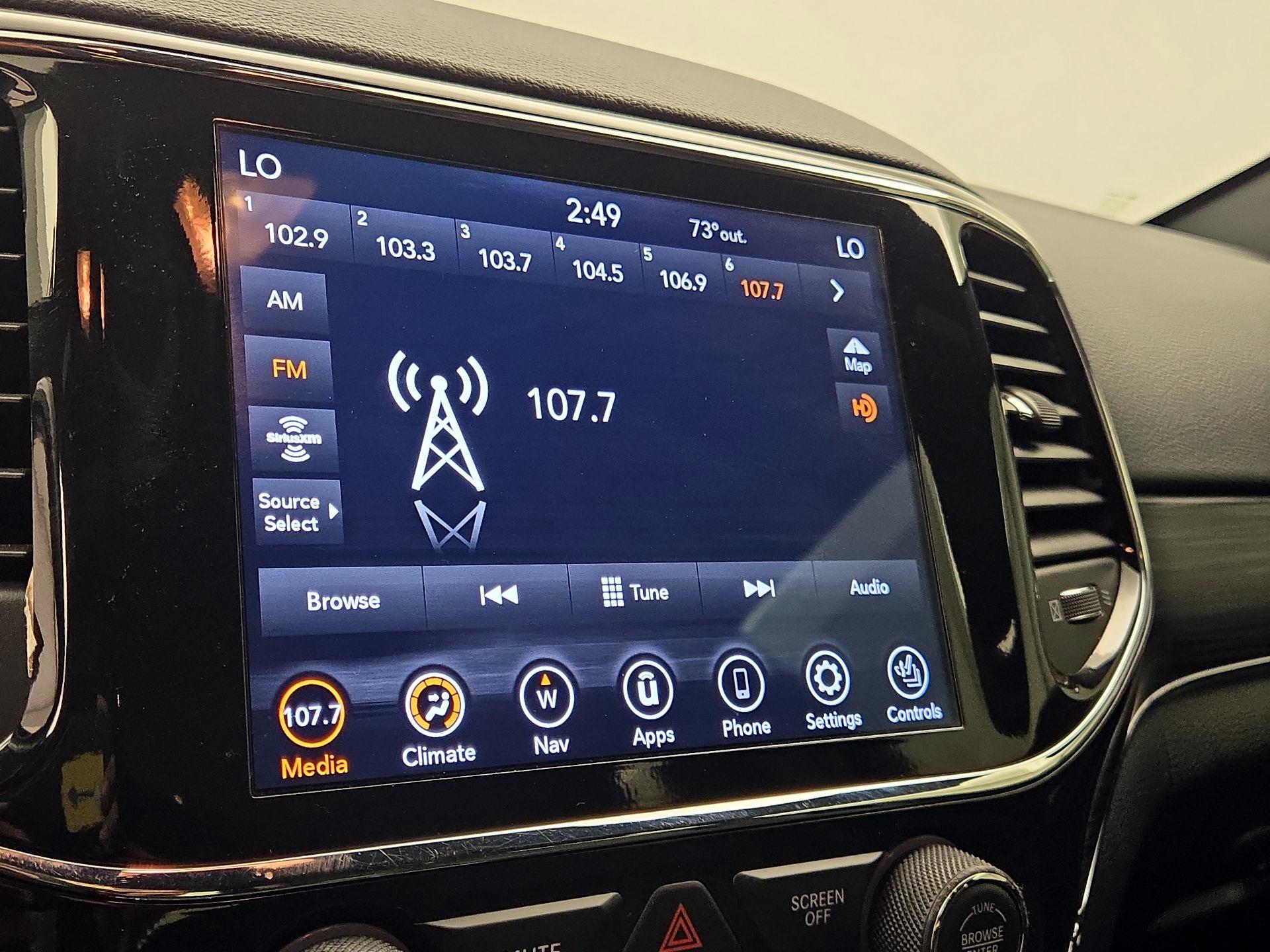 Thumbnail: 2021 Jeep Grand Cherokee - 15