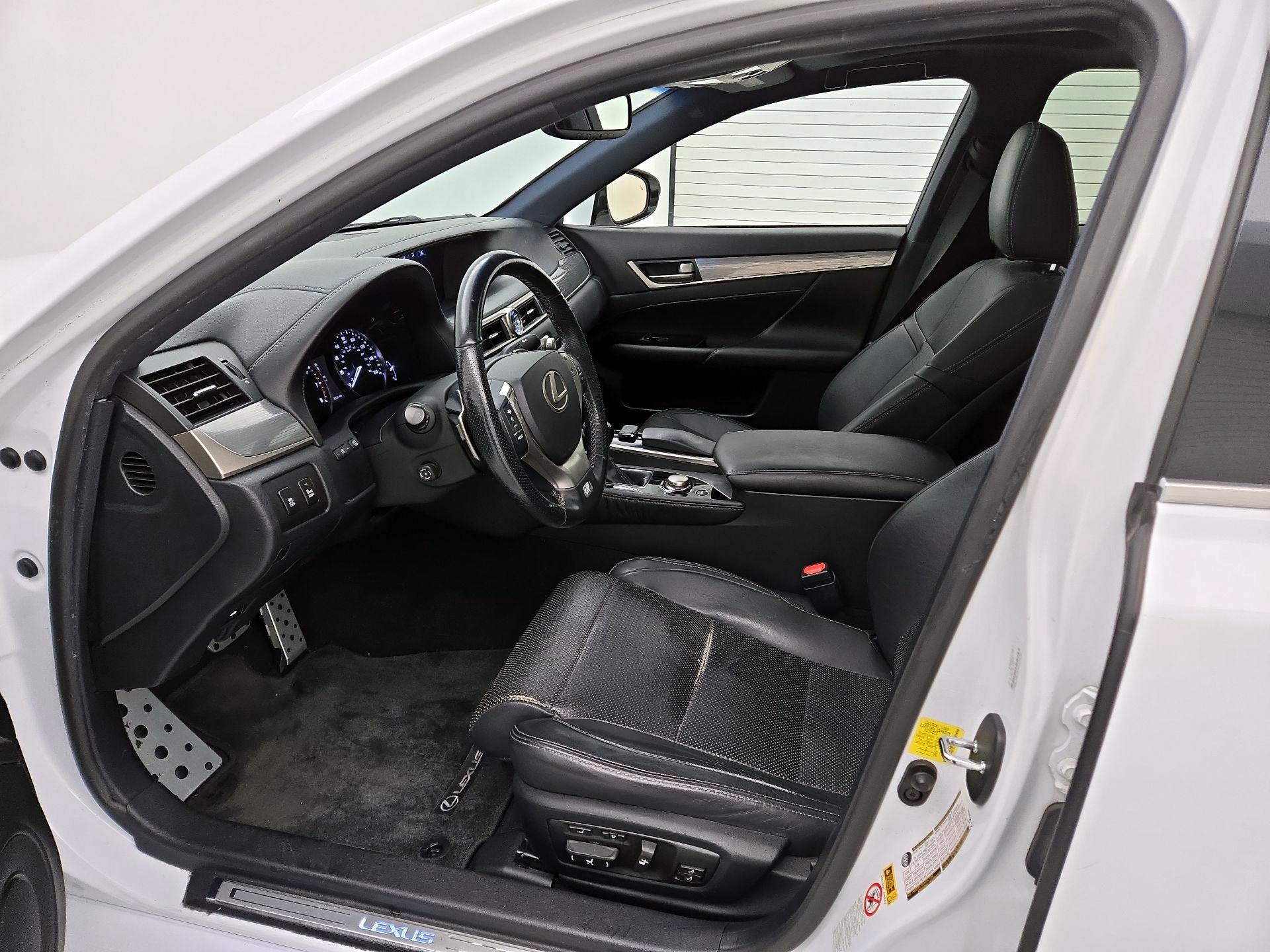 Thumbnail: 2015 Lexus GS - 11