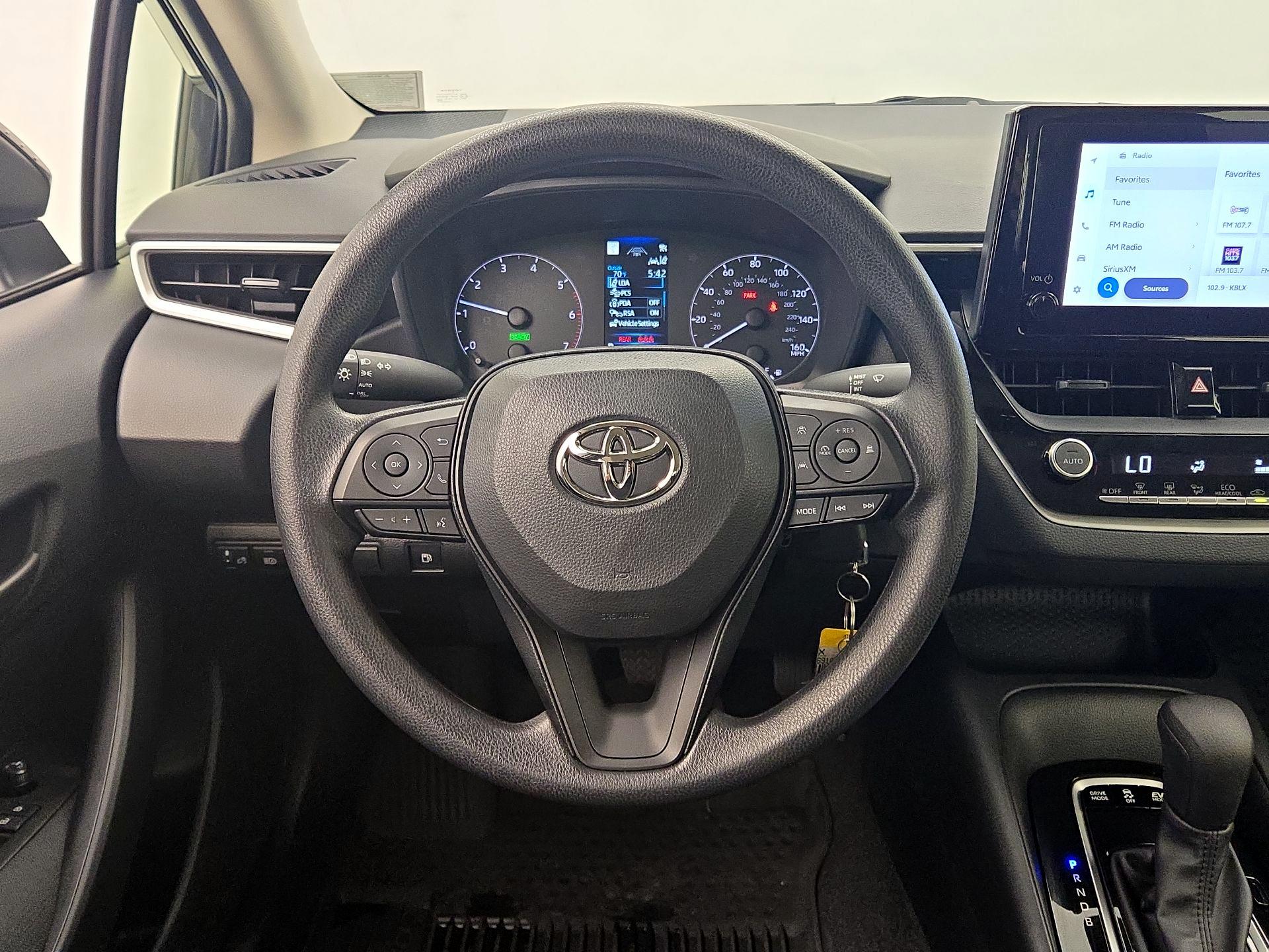 Thumbnail: 2025 Toyota Corolla - 10