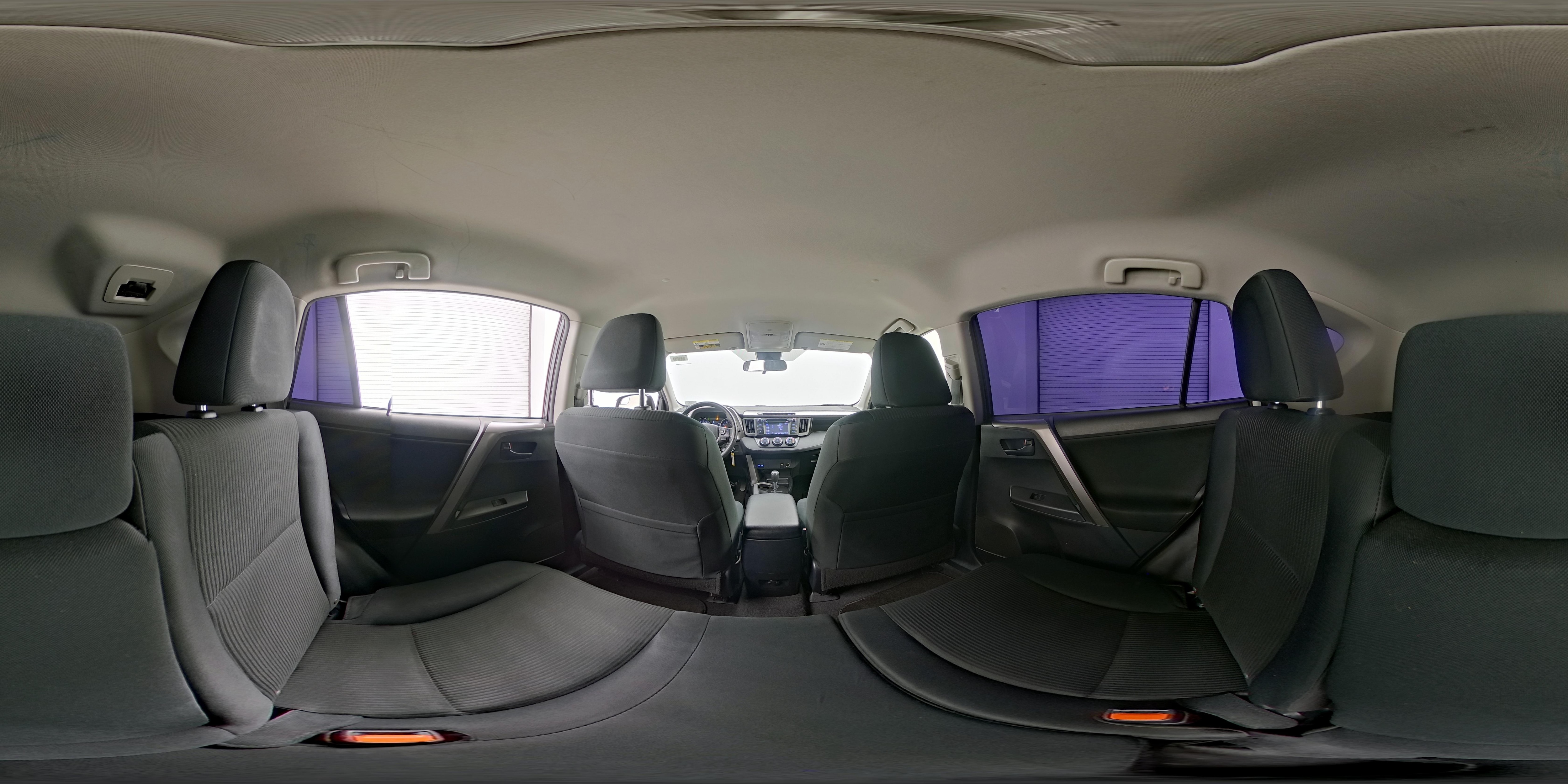 2018 Toyota RAV4 LE - Photo 25