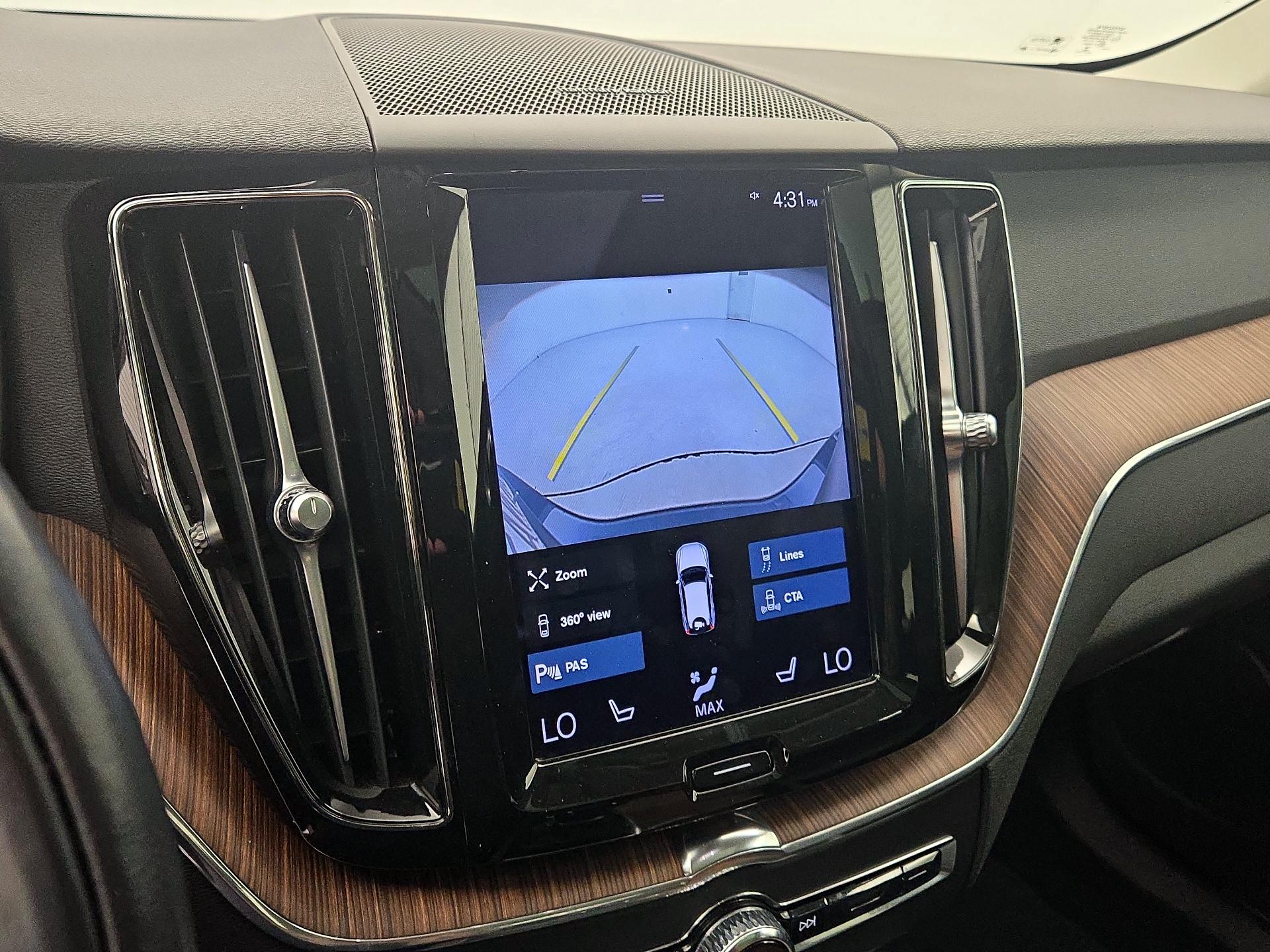 Thumbnail: 2021 Volvo XC60 - 13