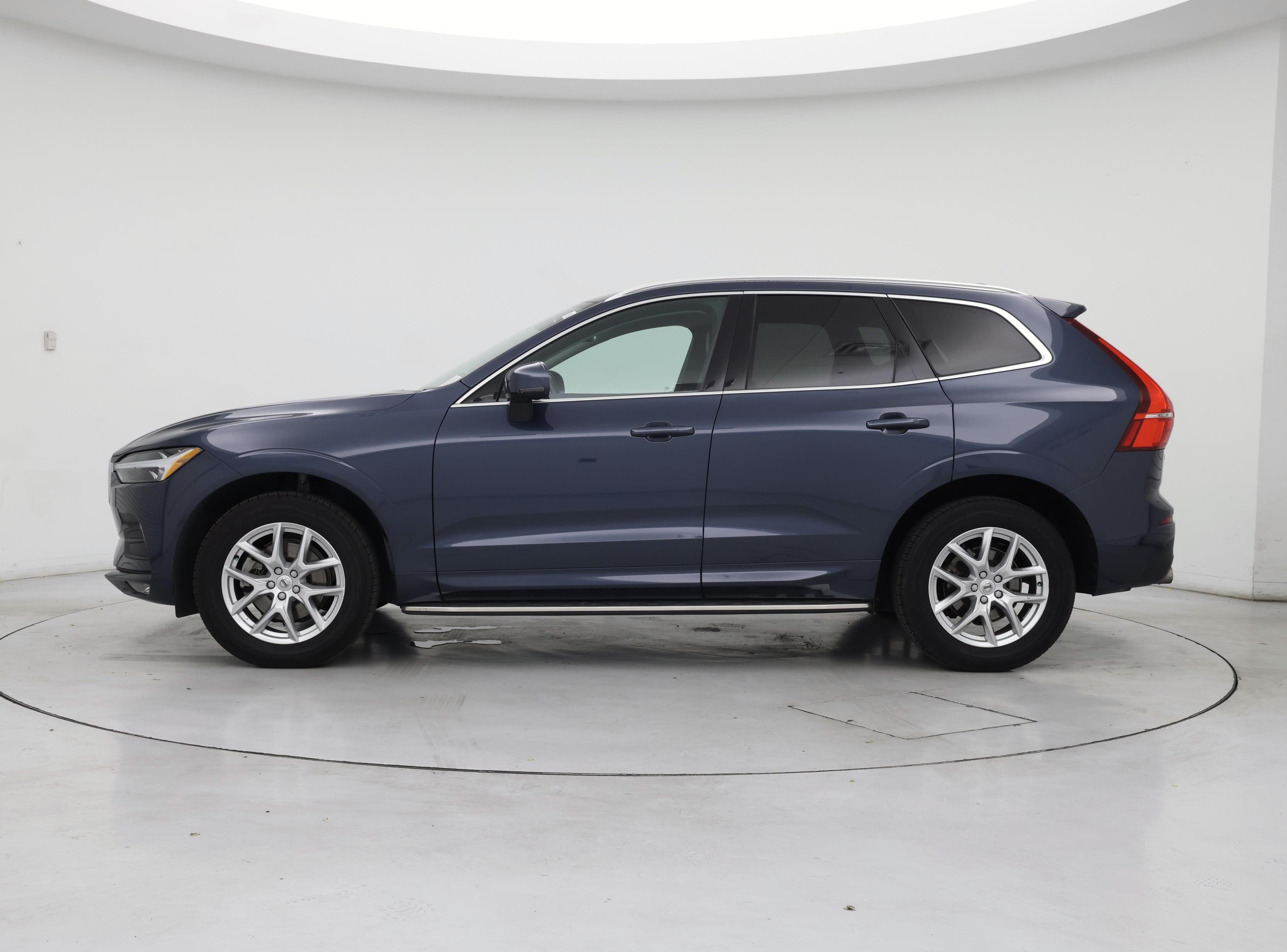 Thumbnail: 2021 Volvo XC60 - 3