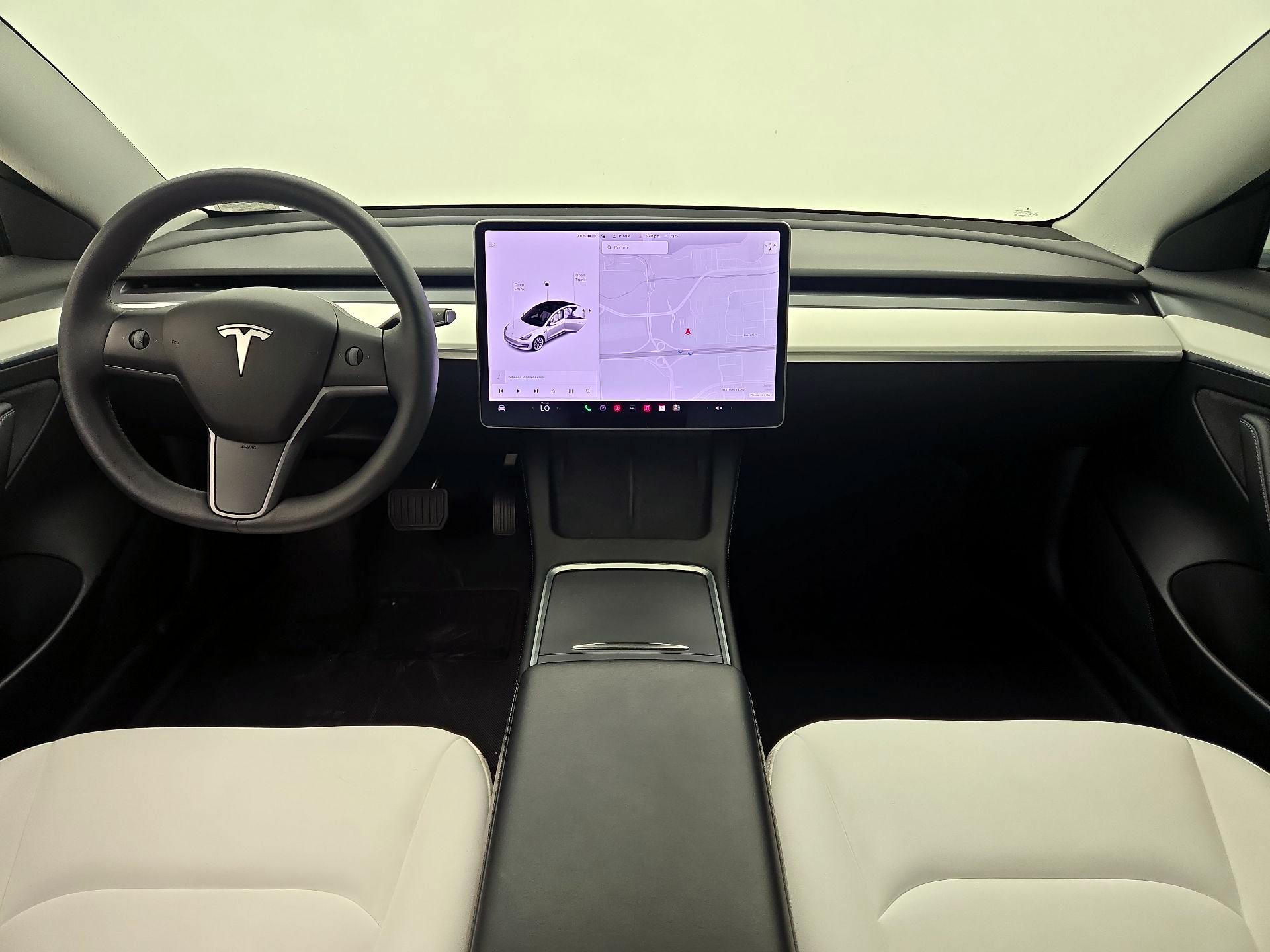 Thumbnail: 2022 Tesla Model 3 - 9