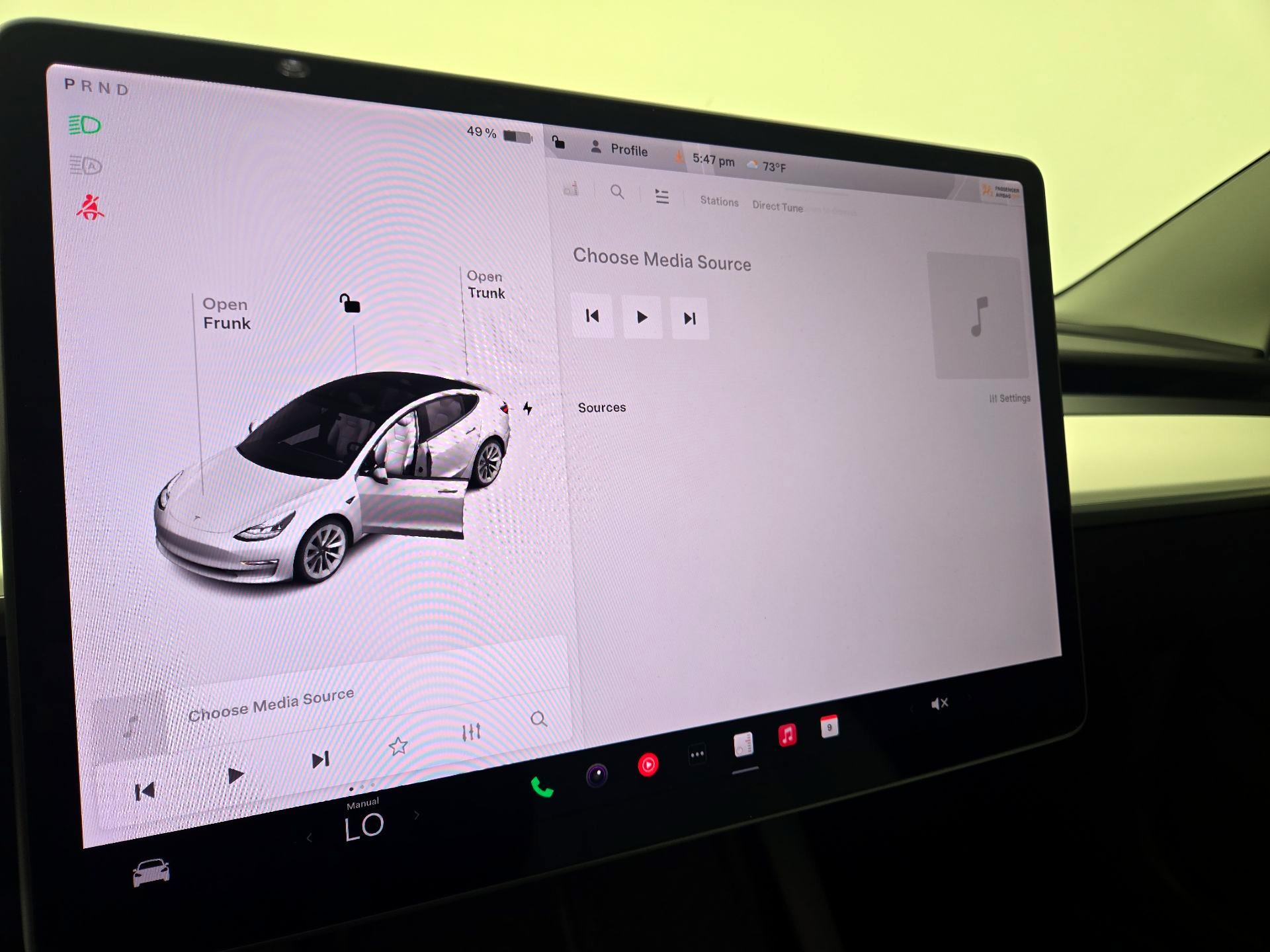 Thumbnail: 2022 Tesla Model 3 - 15
