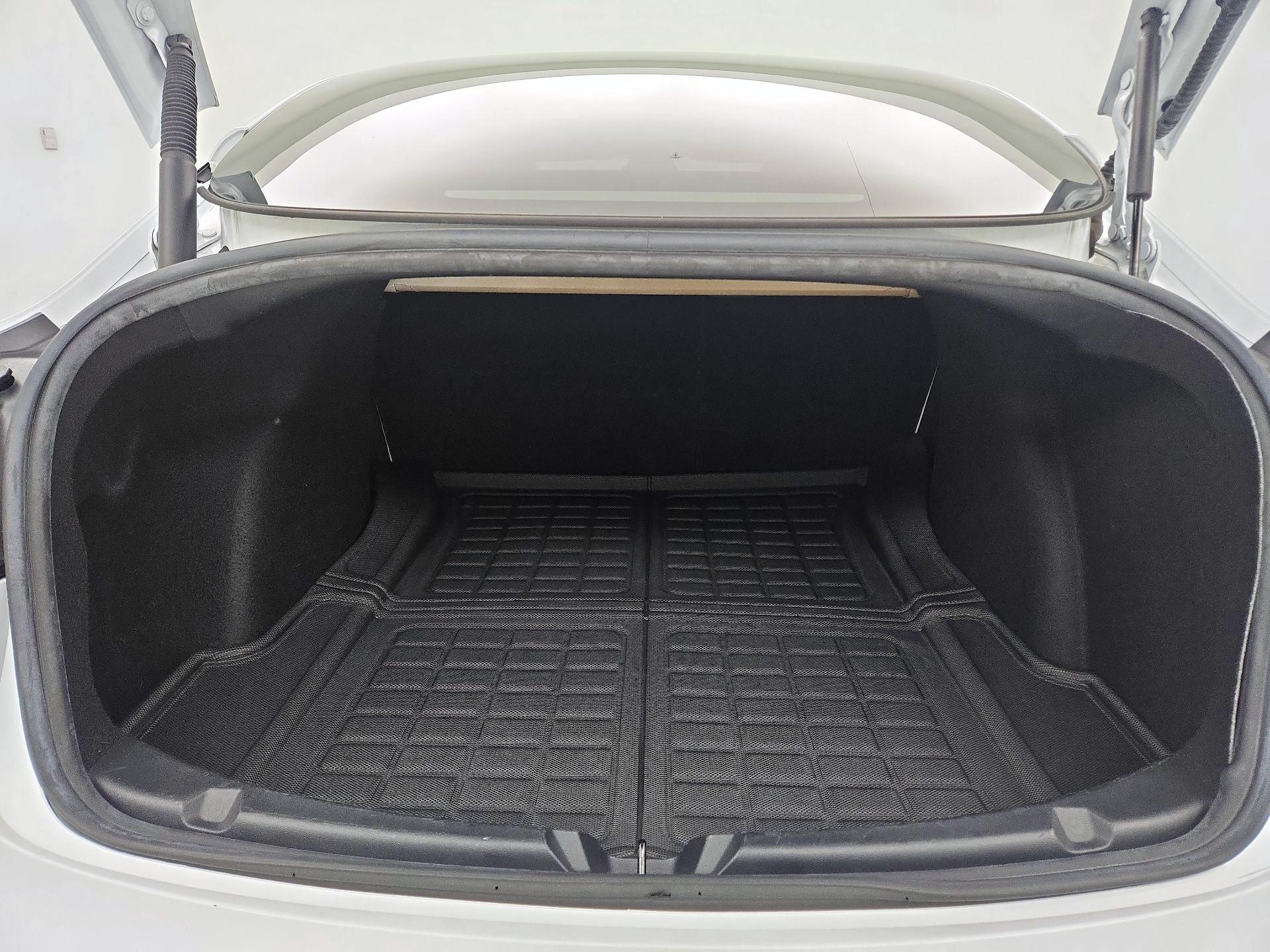 Thumbnail: 2022 Tesla Model 3 - 20