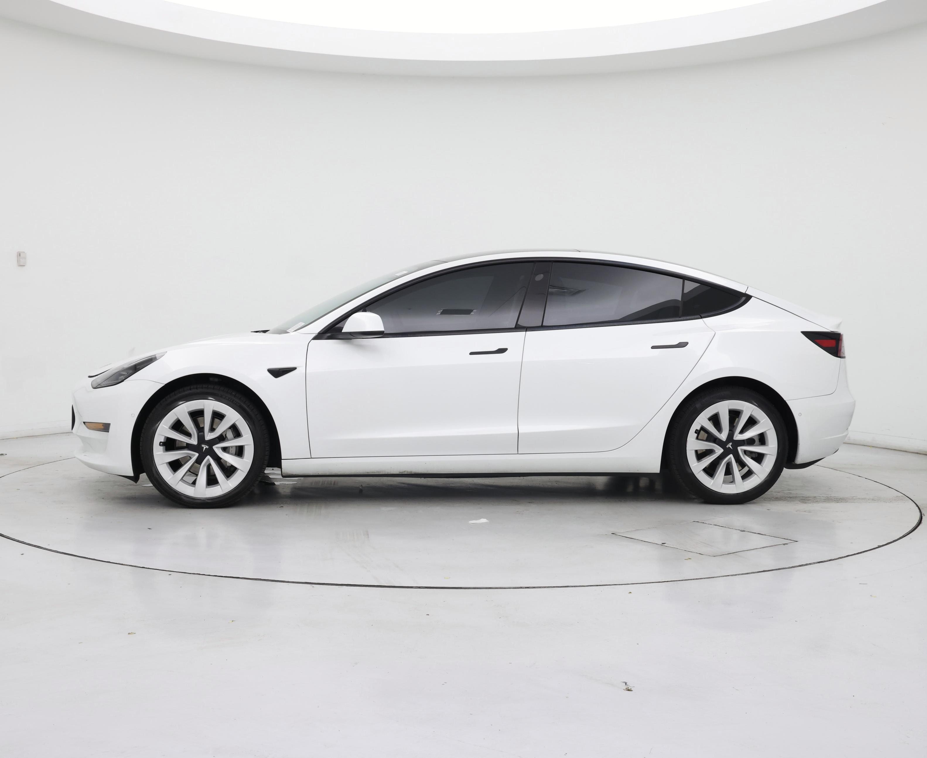 Thumbnail: 2022 Tesla Model 3 - 3