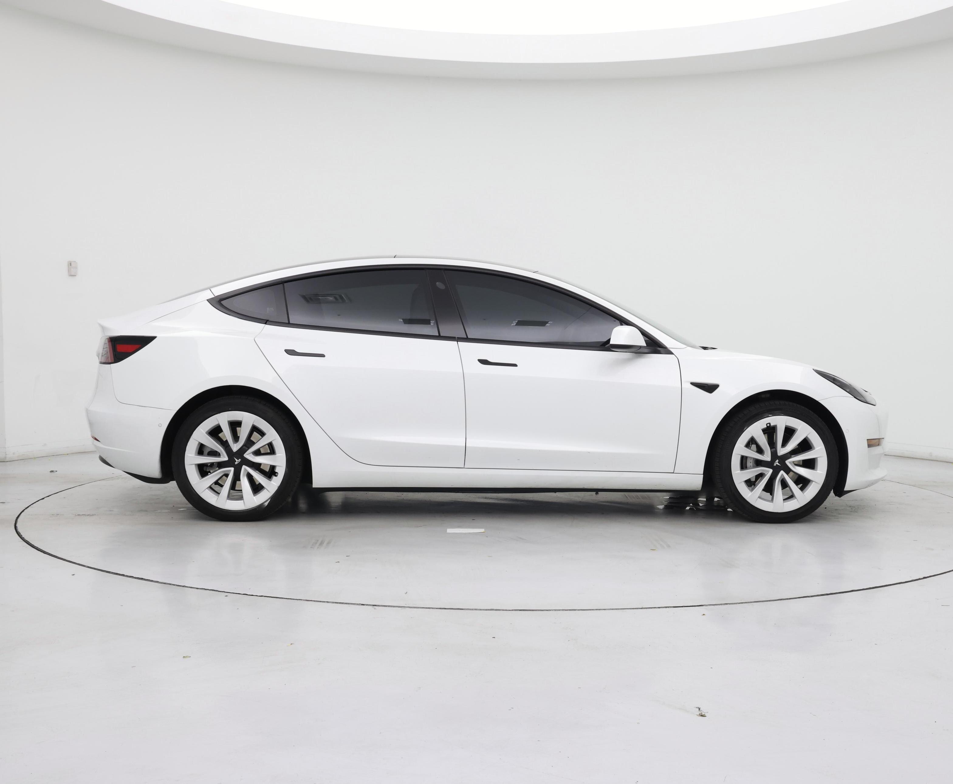 Thumbnail: 2022 Tesla Model 3 - 7