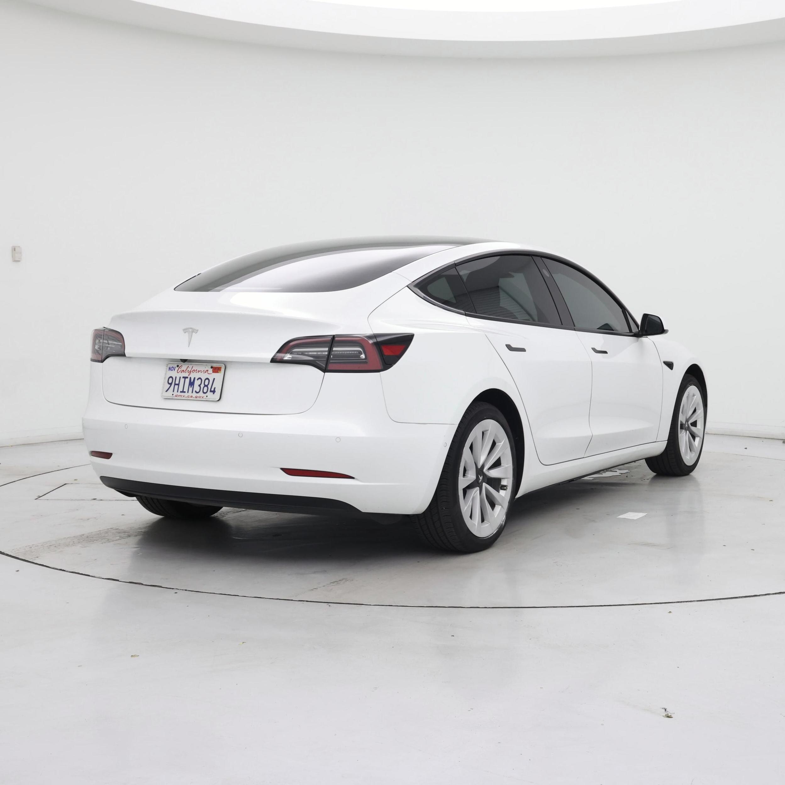 Thumbnail: 2022 Tesla Model 3 - 8