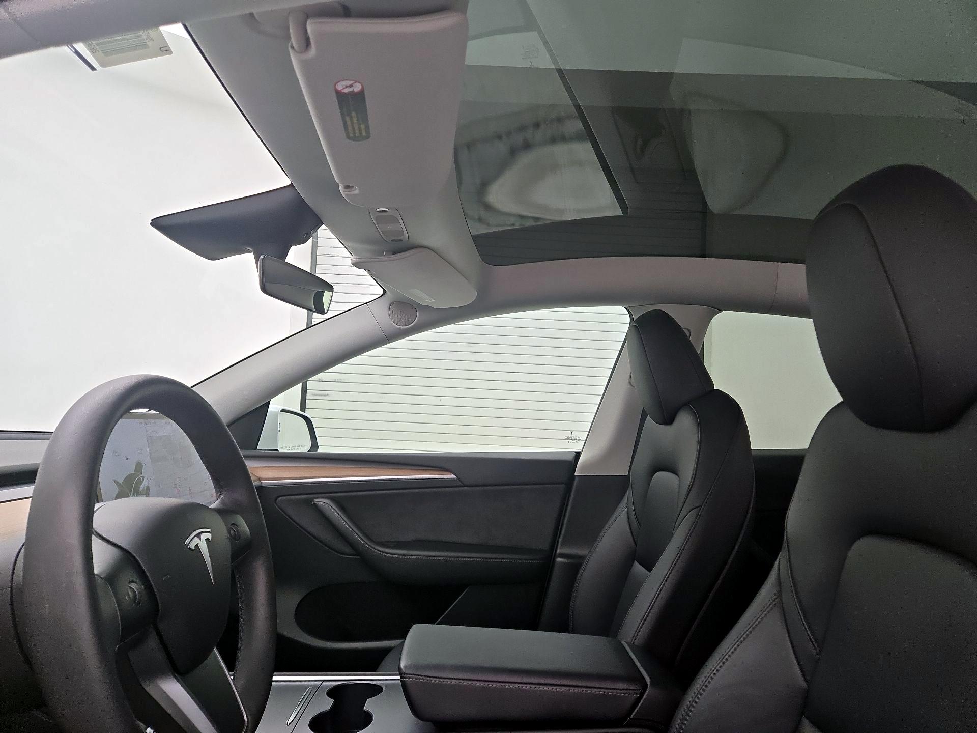 Thumbnail: 2023 Tesla Model Y - 18