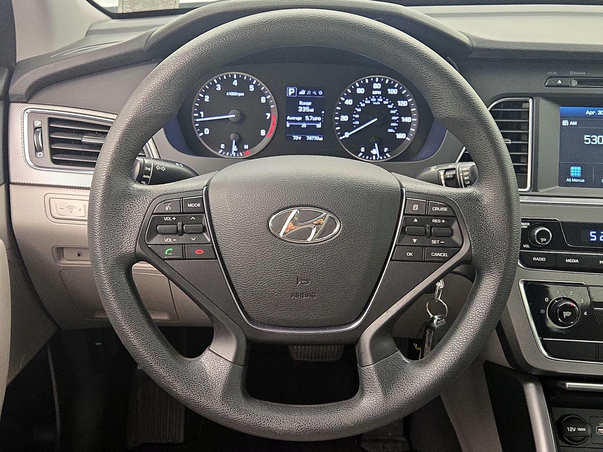 Thumbnail: 2017 Hyundai Sonata - 10